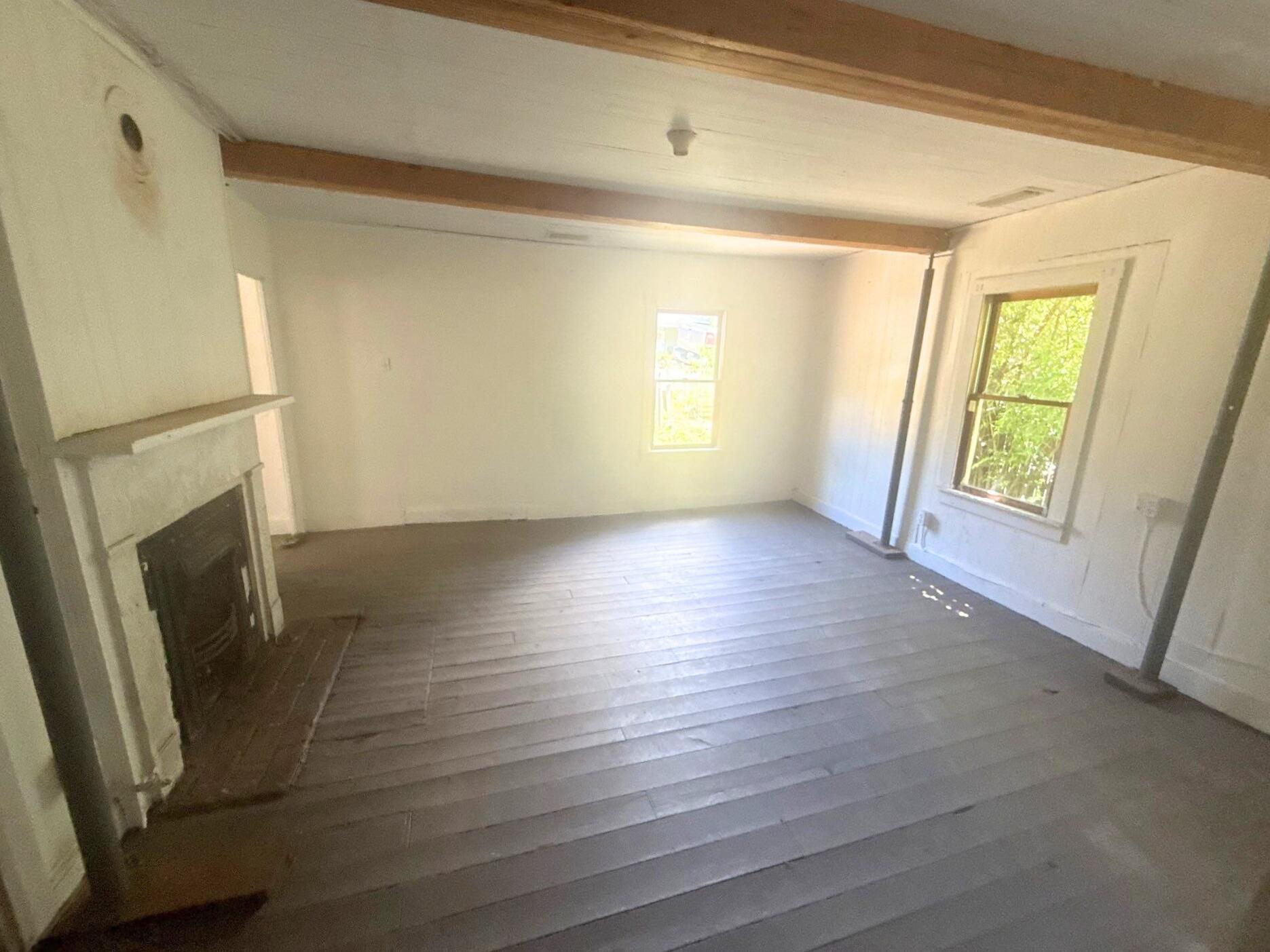 2015 Old Main Street Property Photo 9