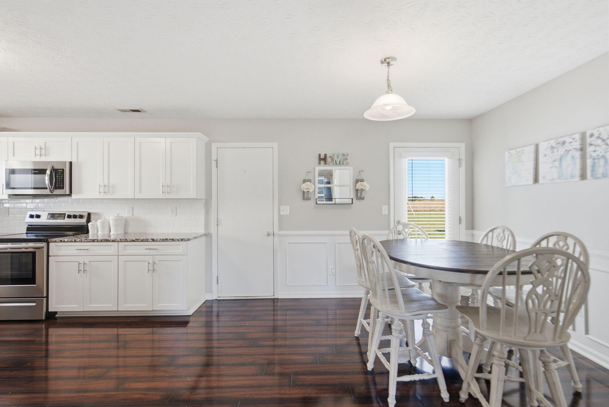 4038 Firestone Way Property Photo 11