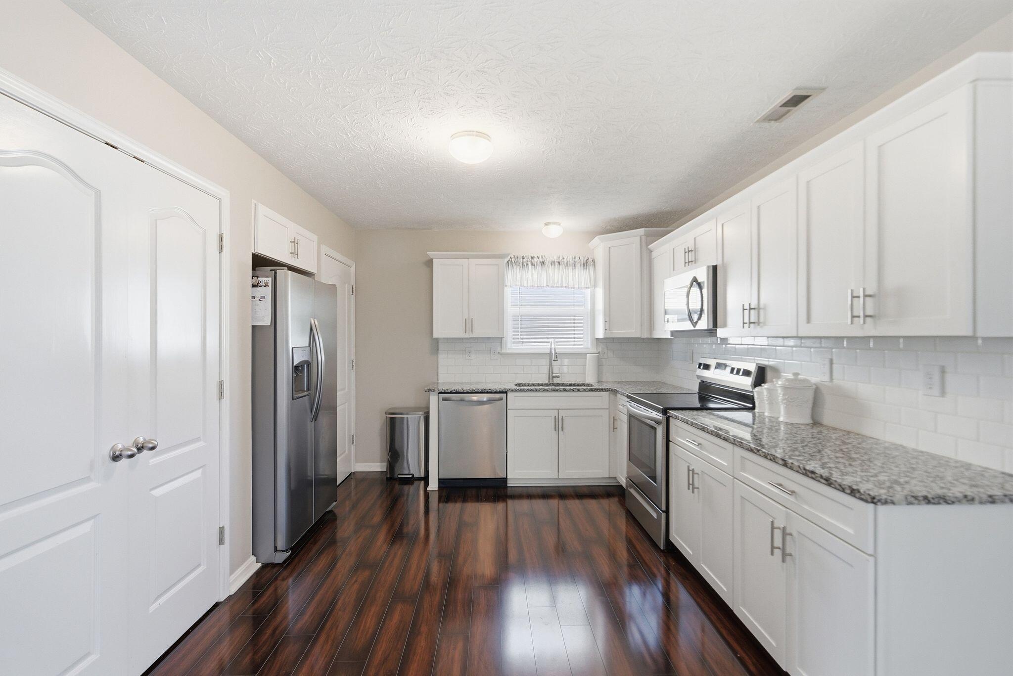 4038 Firestone Way Property Photo 14
