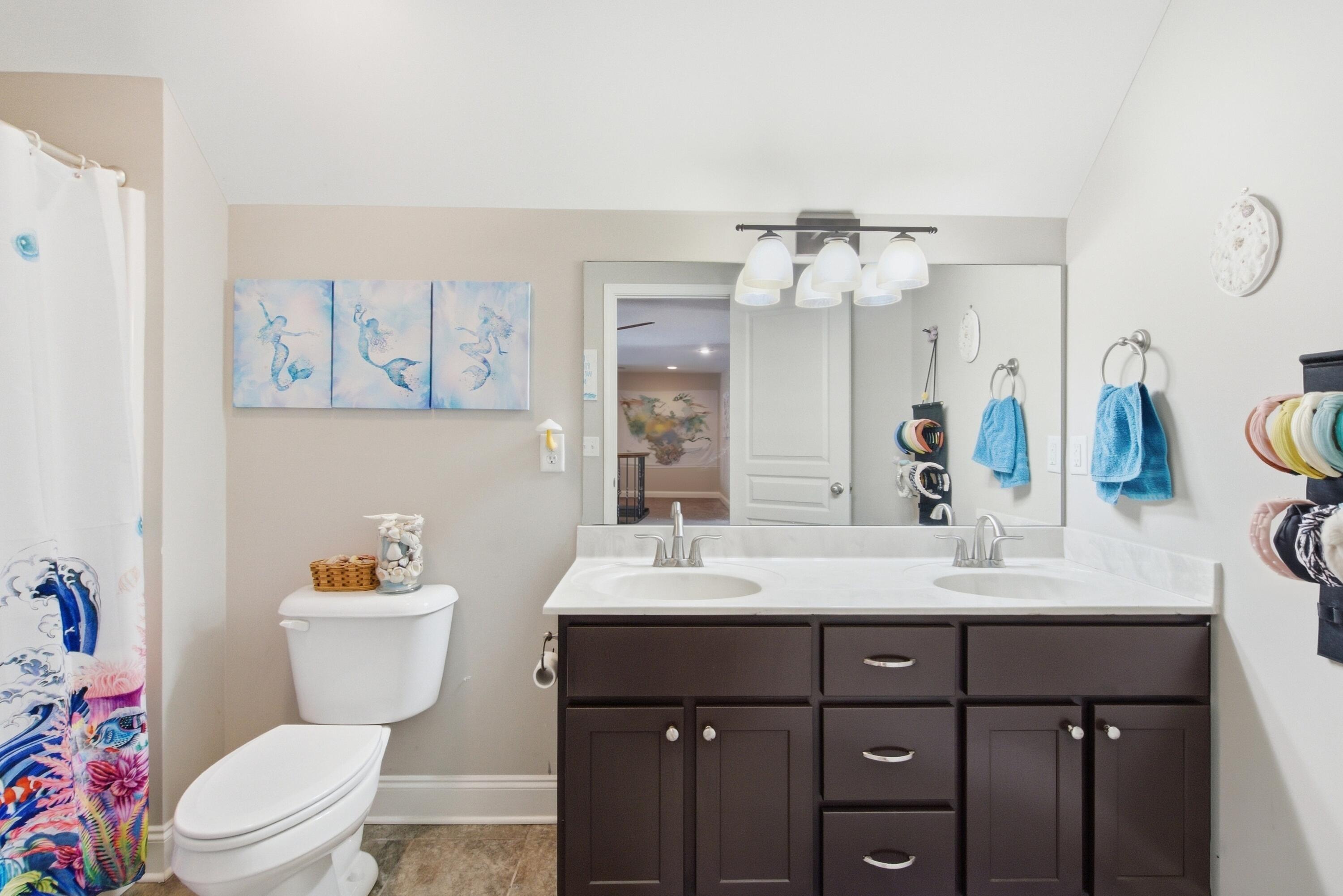 172 Tuscany Way Property Photo 33