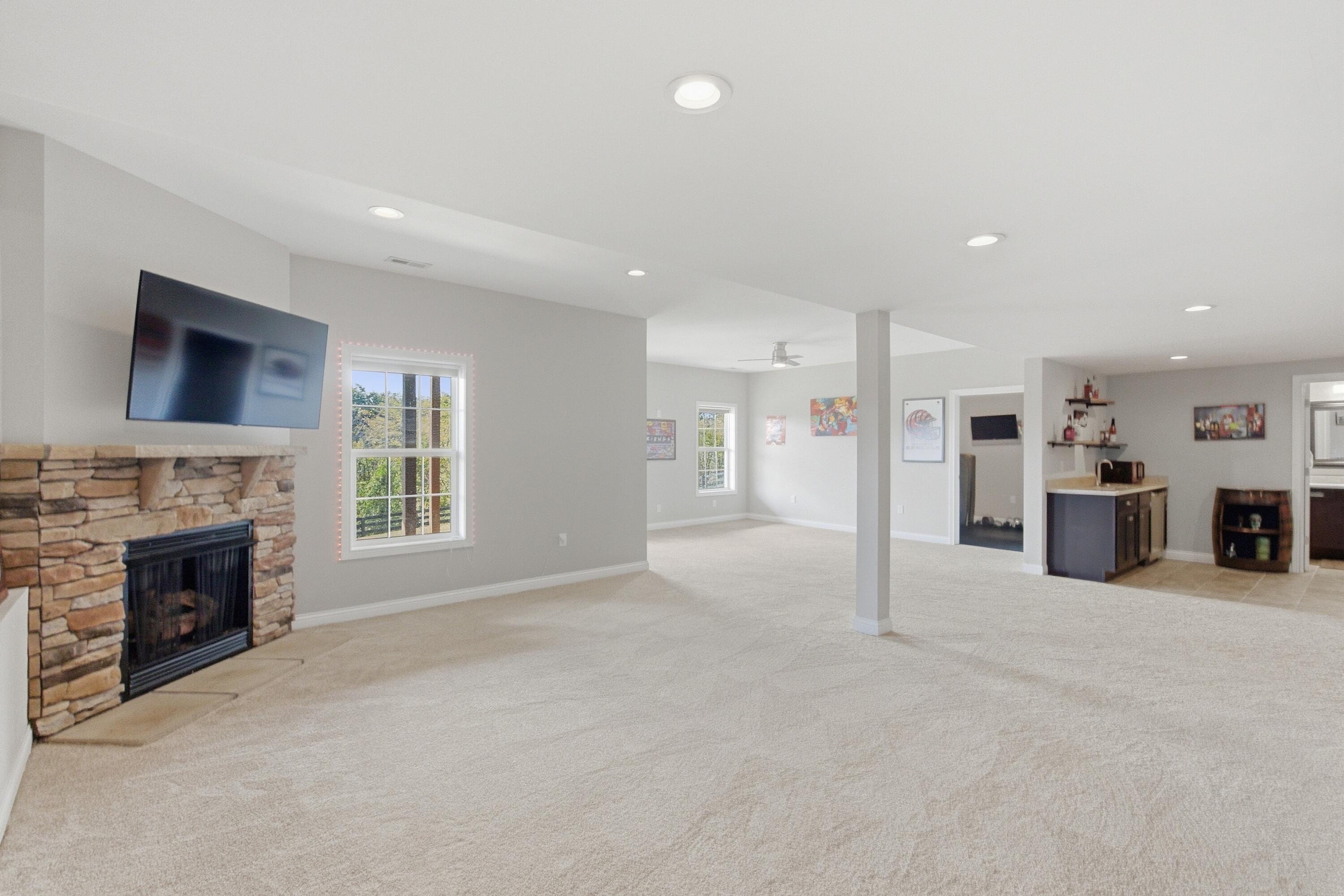 172 Tuscany Way Property Photo 41
