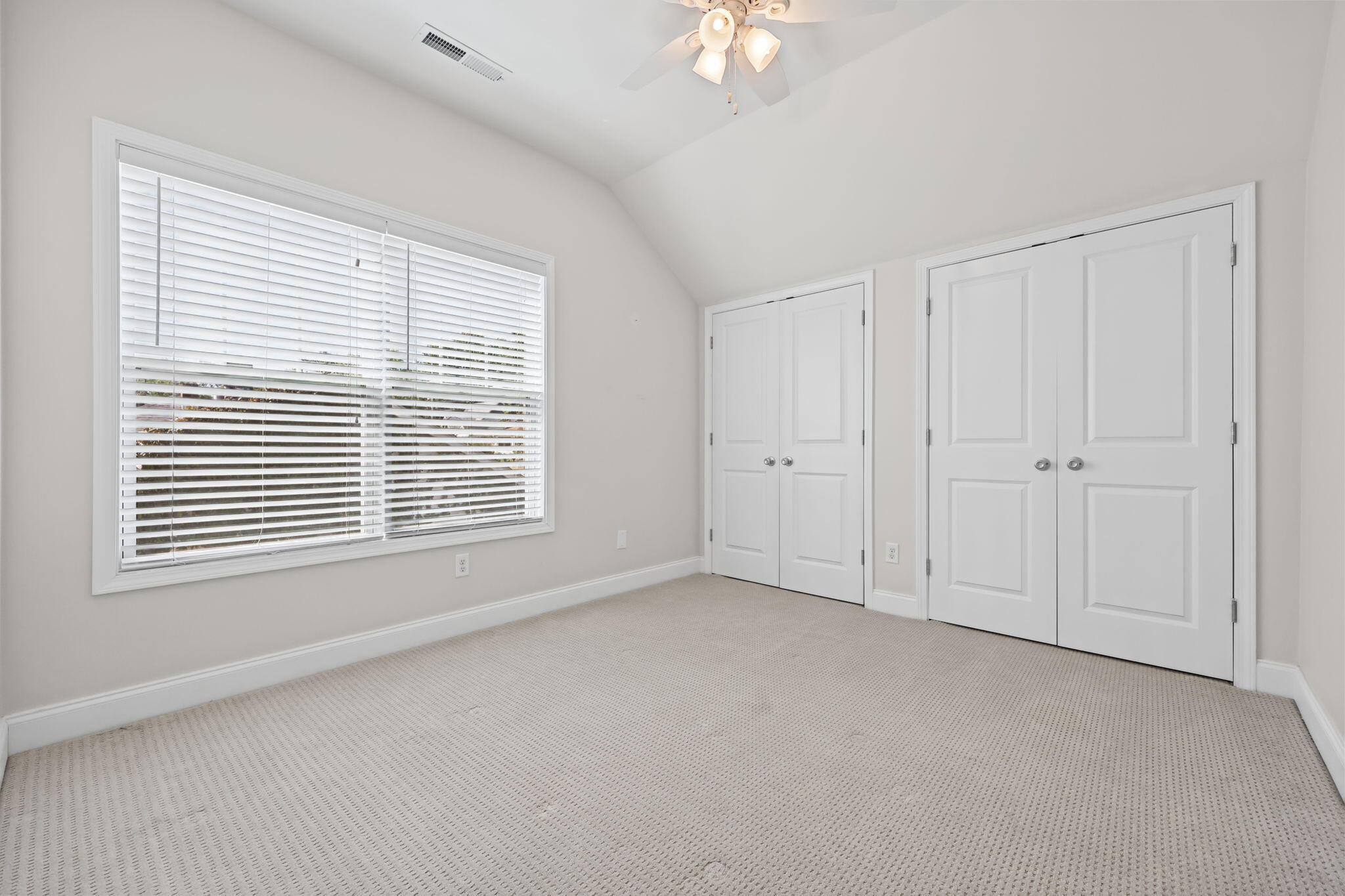 256 Bassett Avenue Property Photo 60