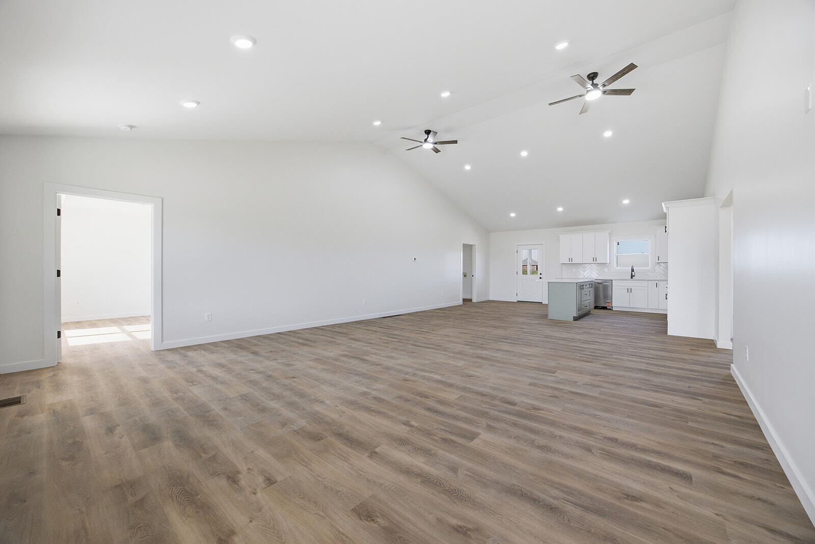 1001 Georgia Way Property Photo 2