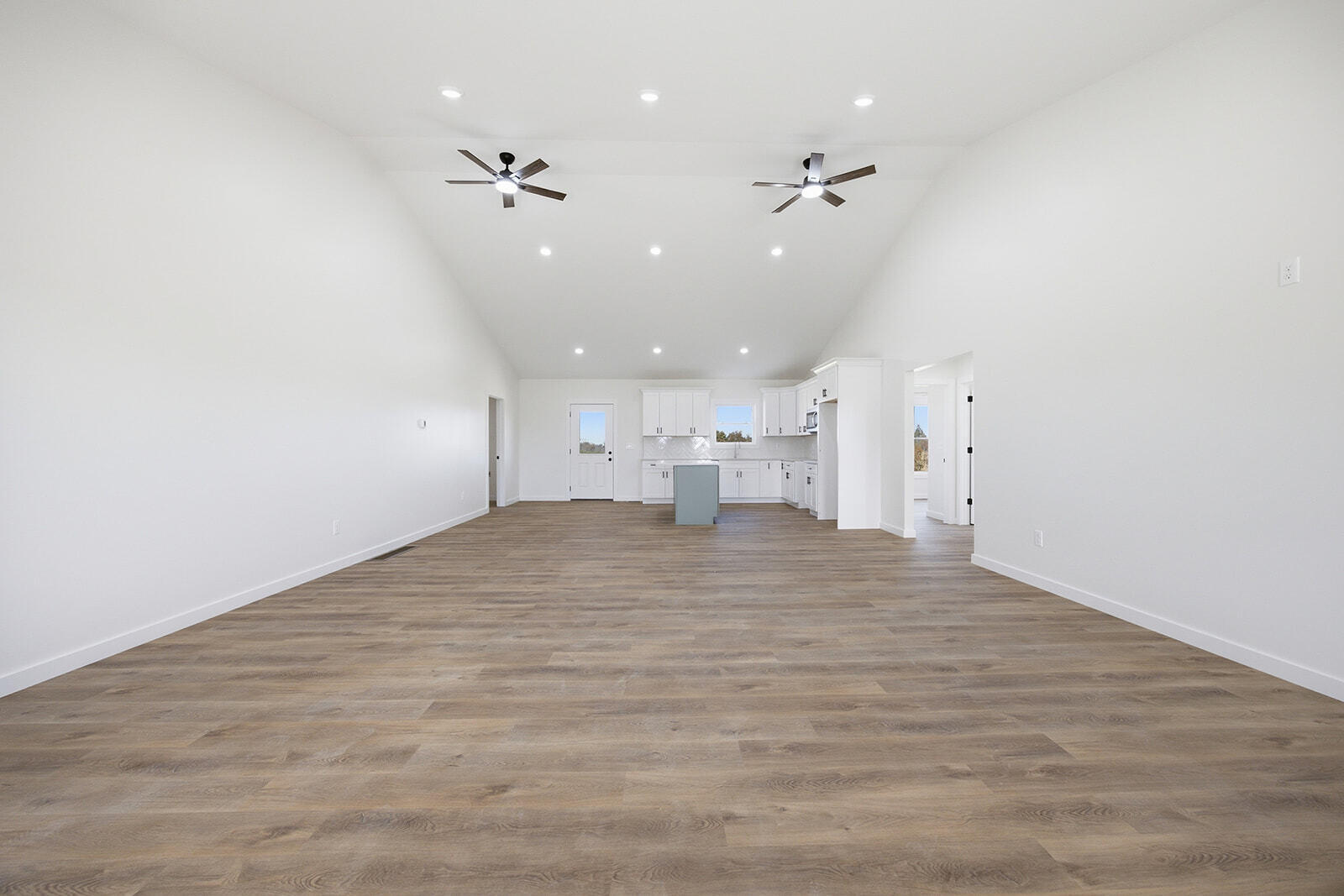 1001 Georgia Way Property Photo 8