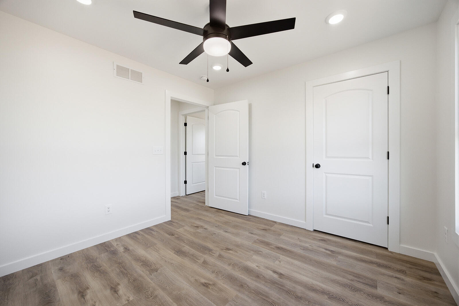 1001 Georgia Way Property Photo 29