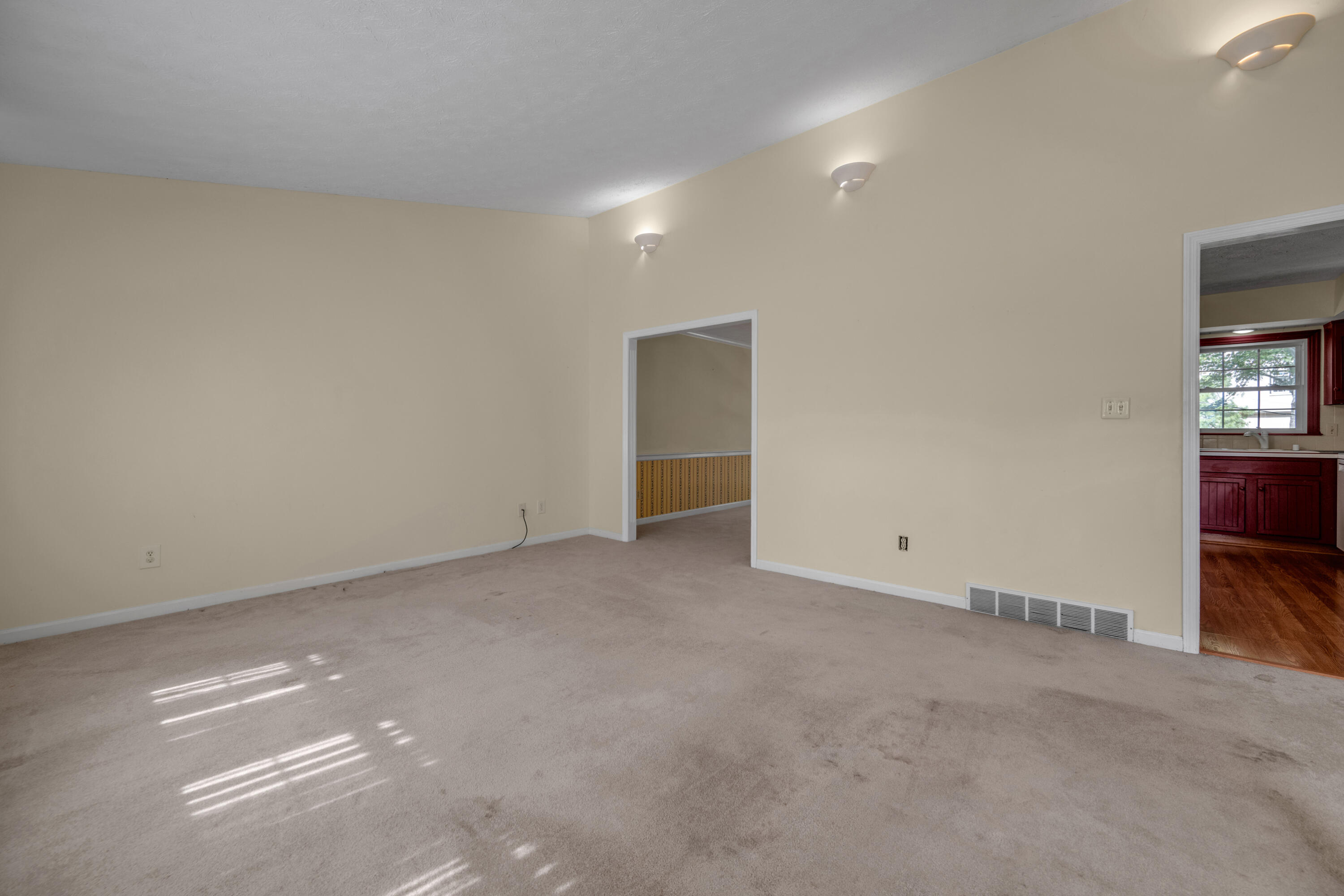4368 Clemens Drive Property Photo 10