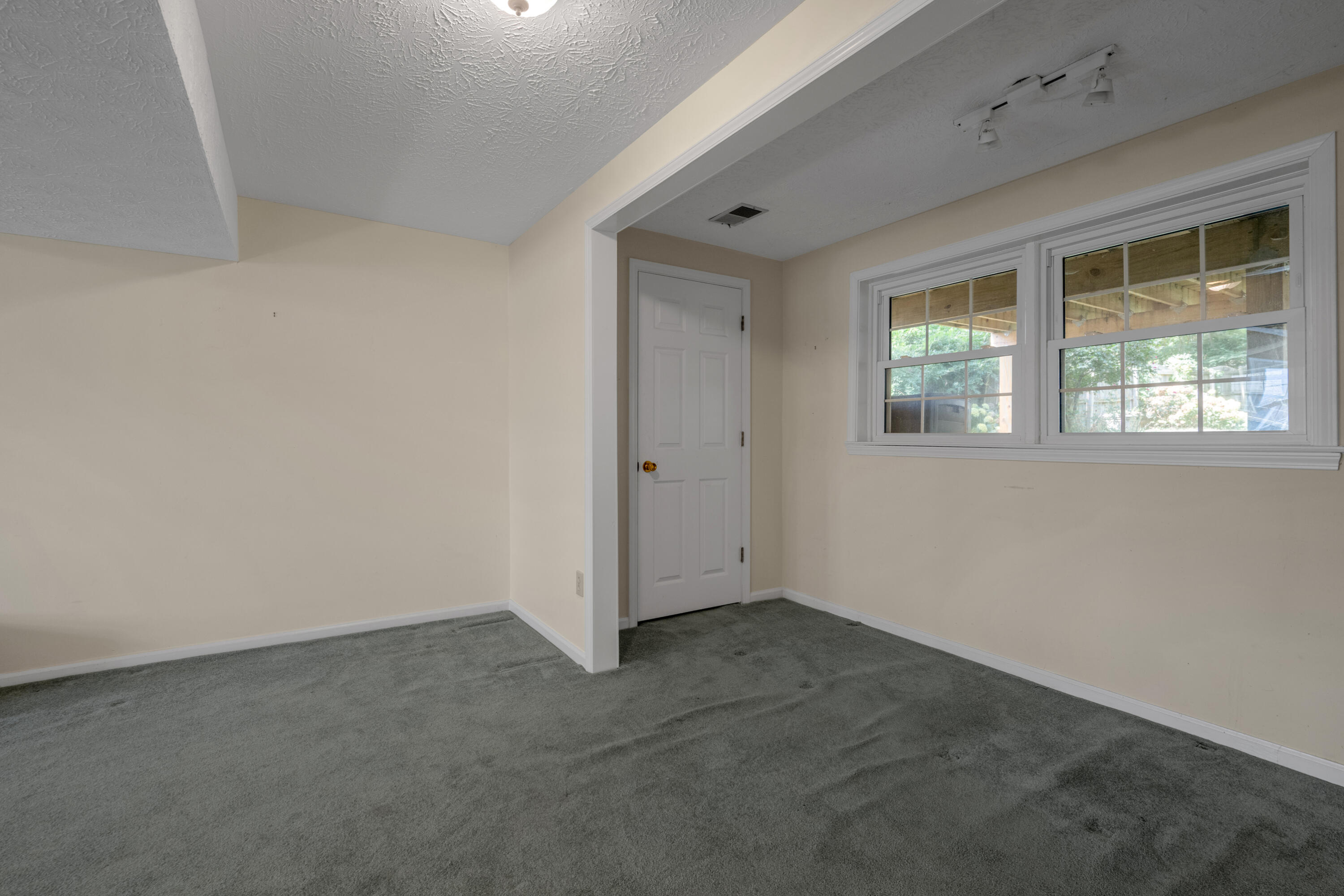 4368 Clemens Drive Property Photo 40
