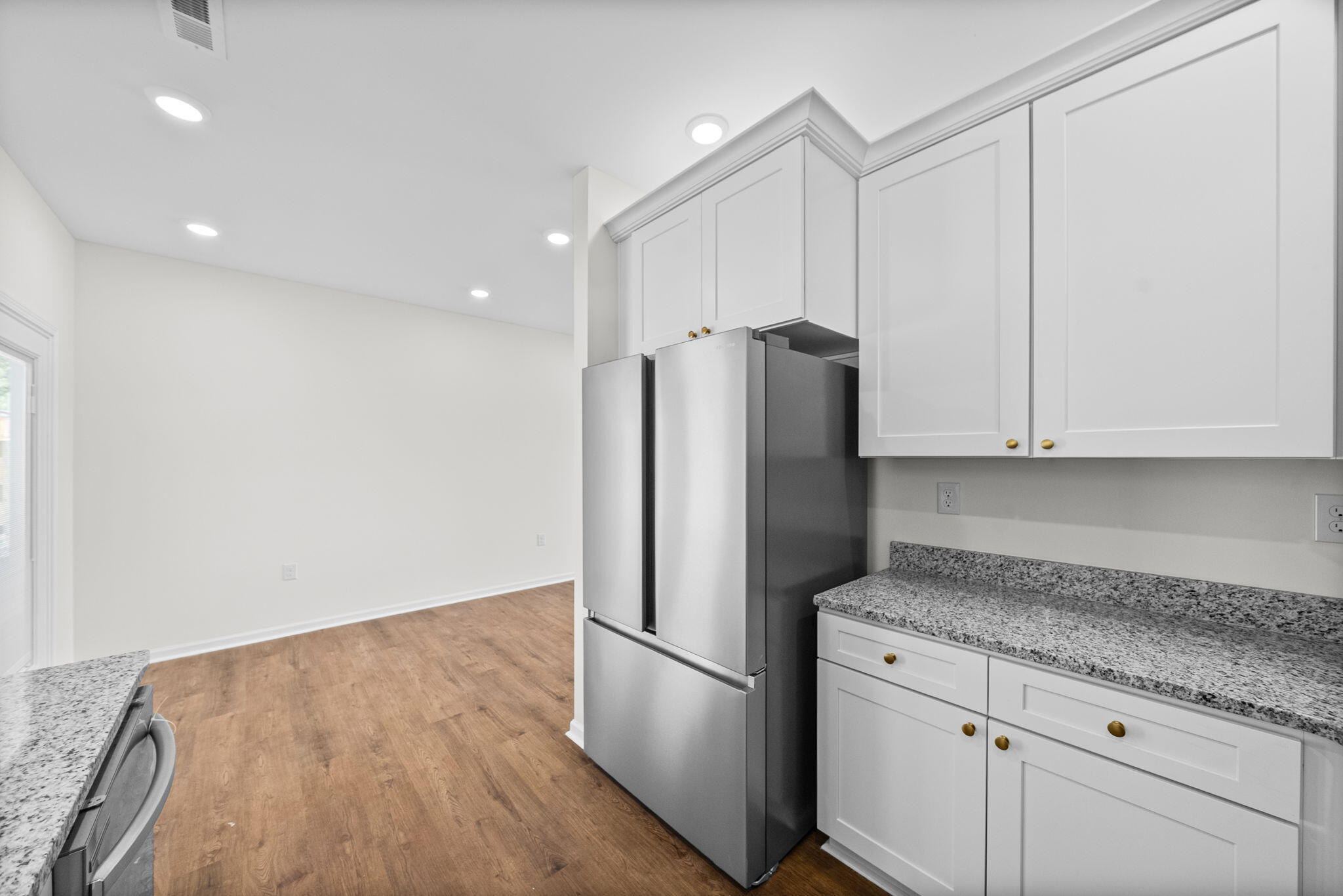318 Pine Hill Drive Property Photo 14
