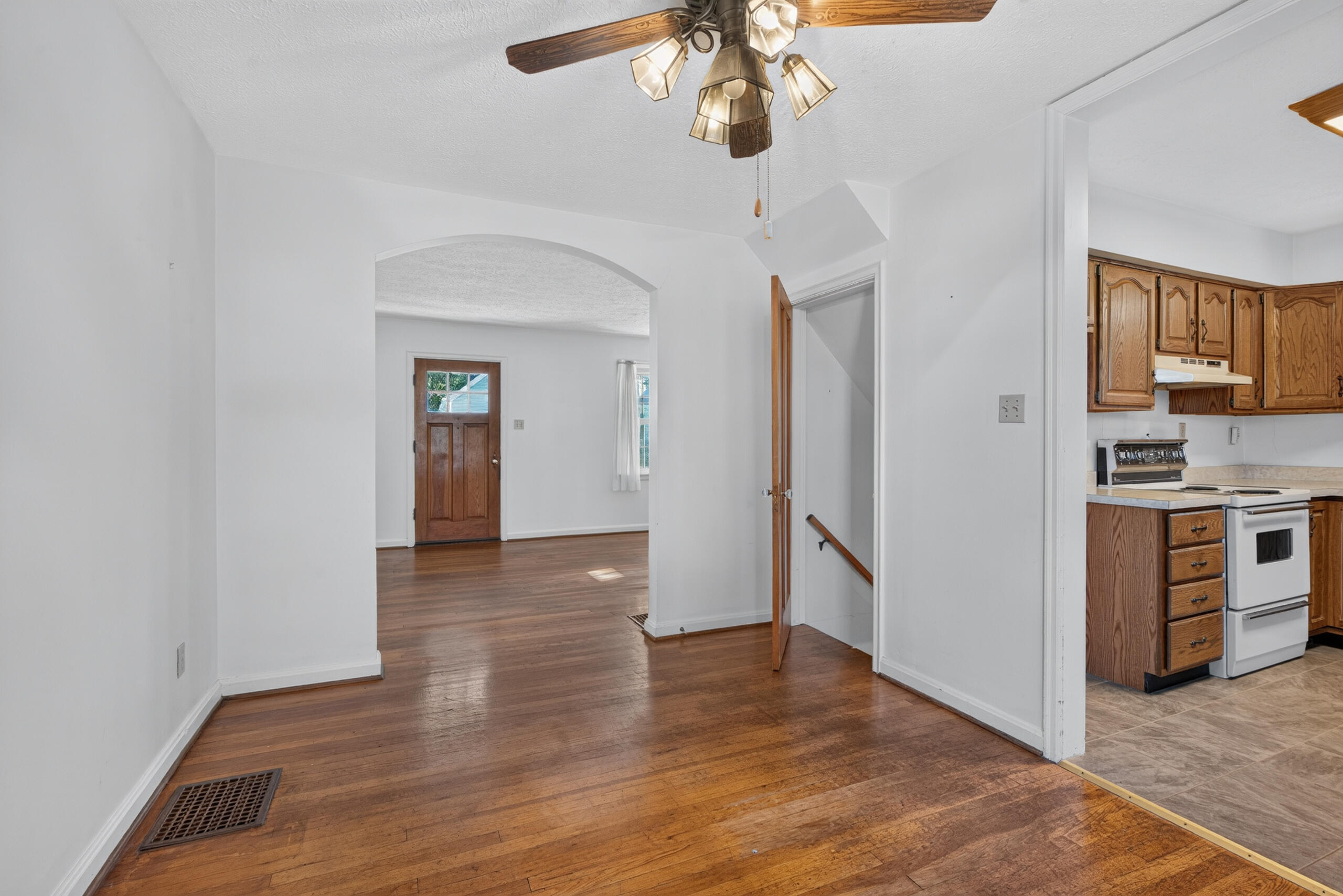 31 W 19th Street Property Photo 10