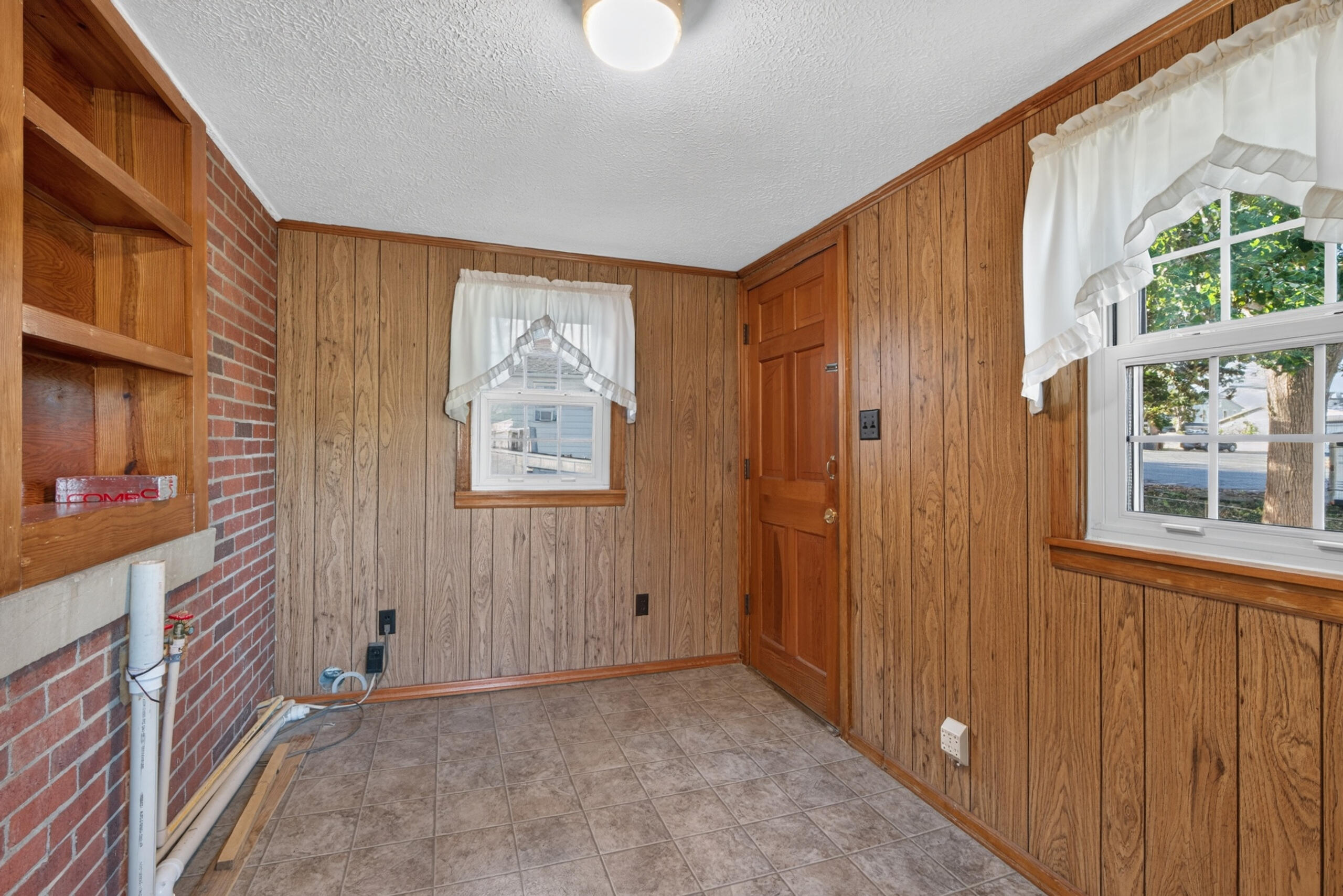 31 W 19th Street Property Photo 13