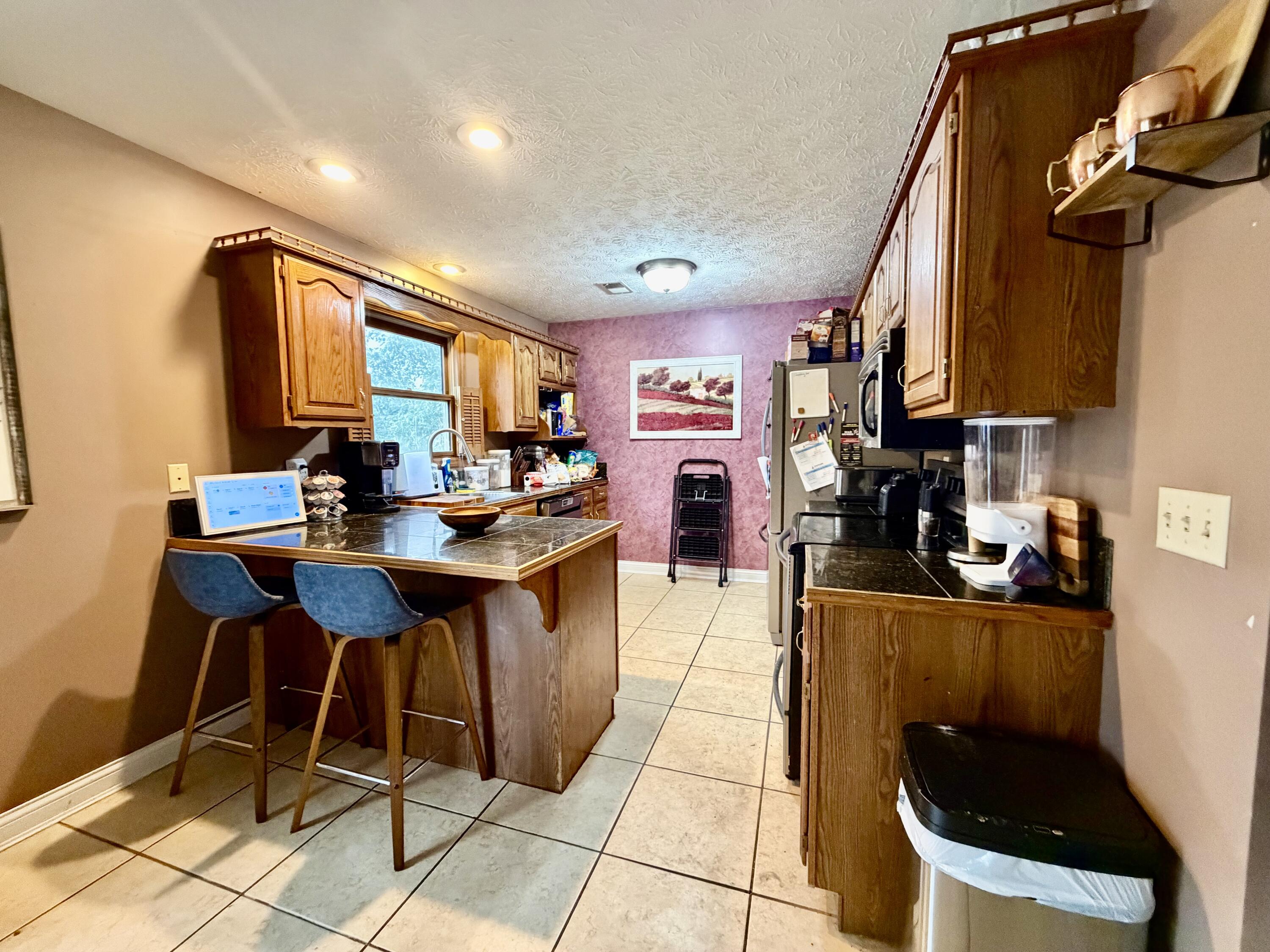 207 Rookwood Court Property Photo 13