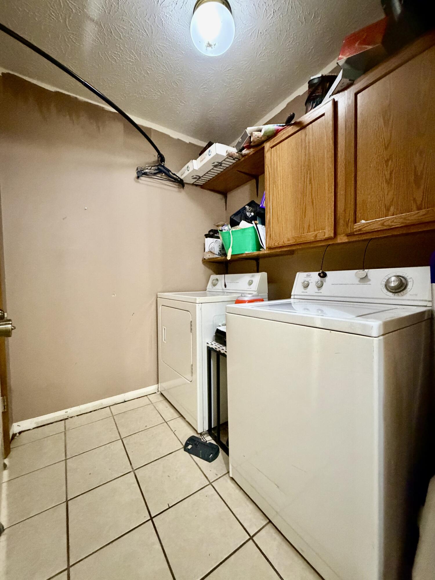 207 Rookwood Court Property Photo 19