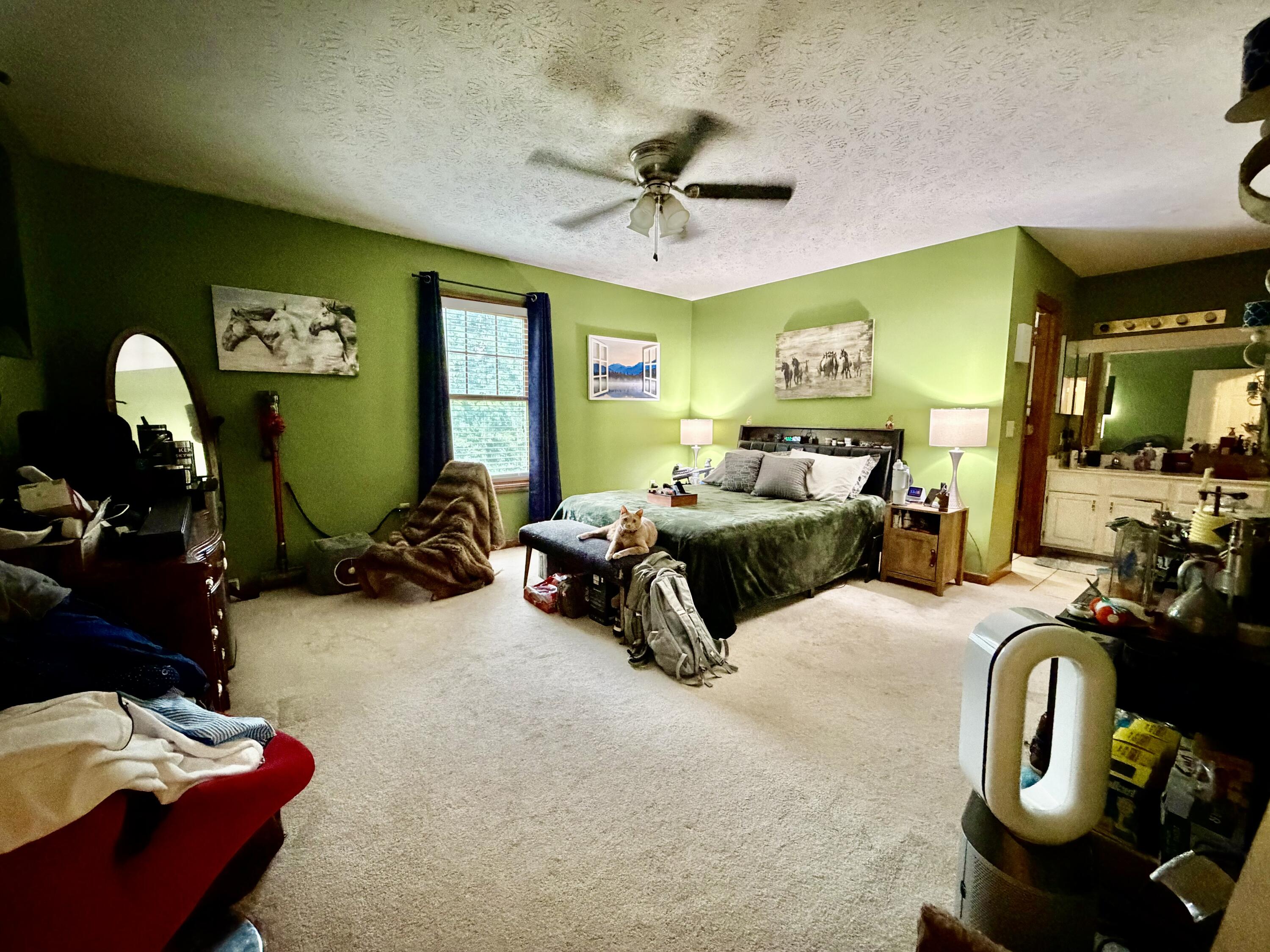 207 Rookwood Court Property Photo 25