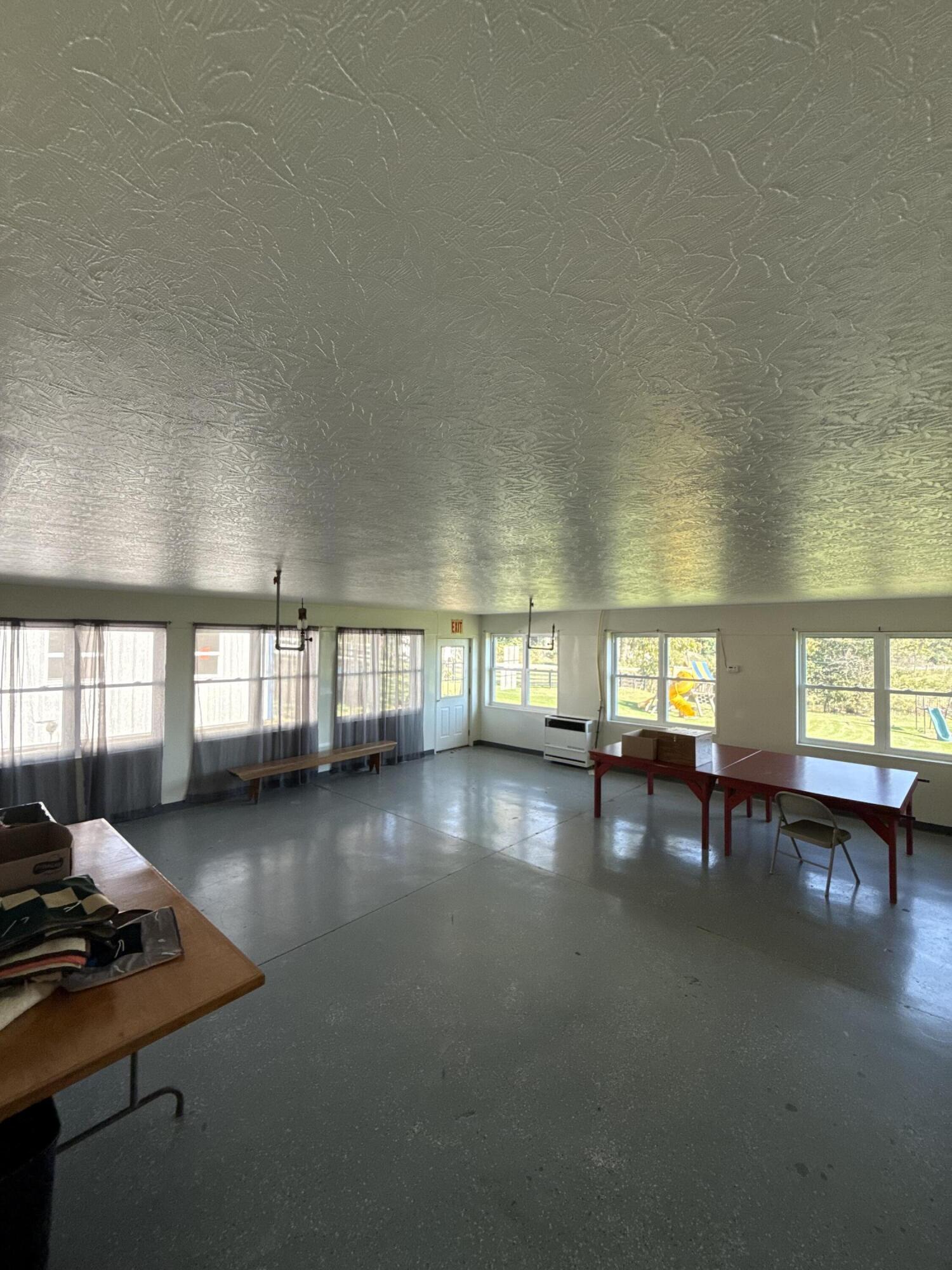 6402 Helena Road Property Photo 11