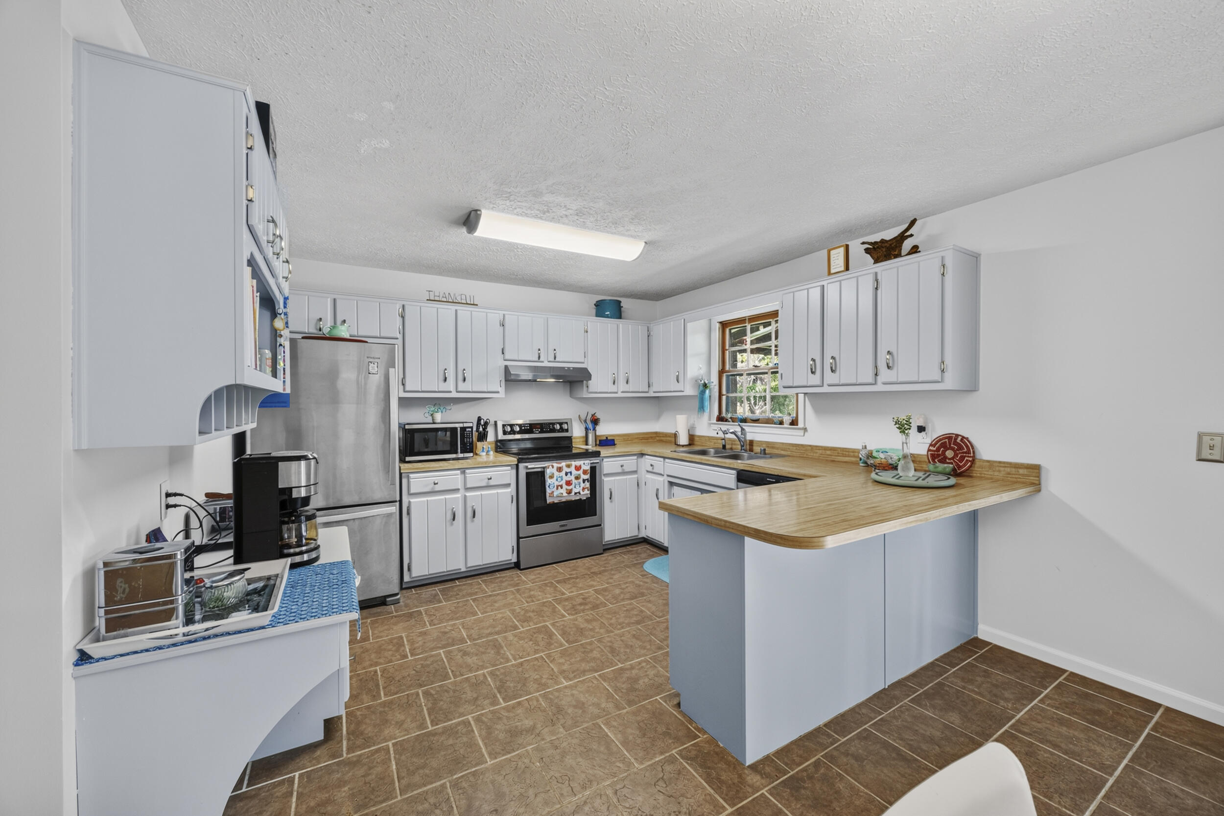 48 Roscoe Court Property Photo 10
