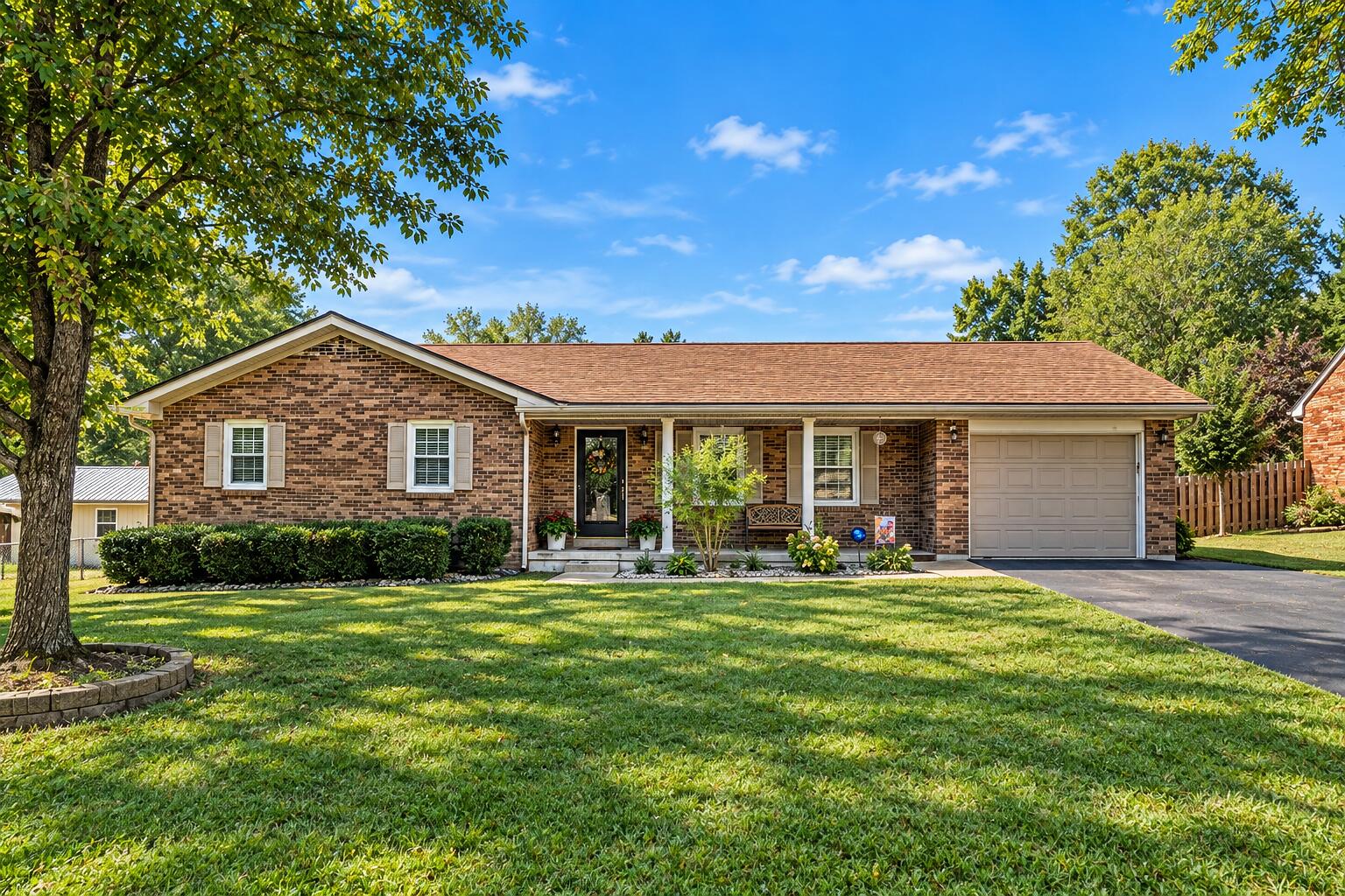 1322 Shadelawn Drive Property Photo 1