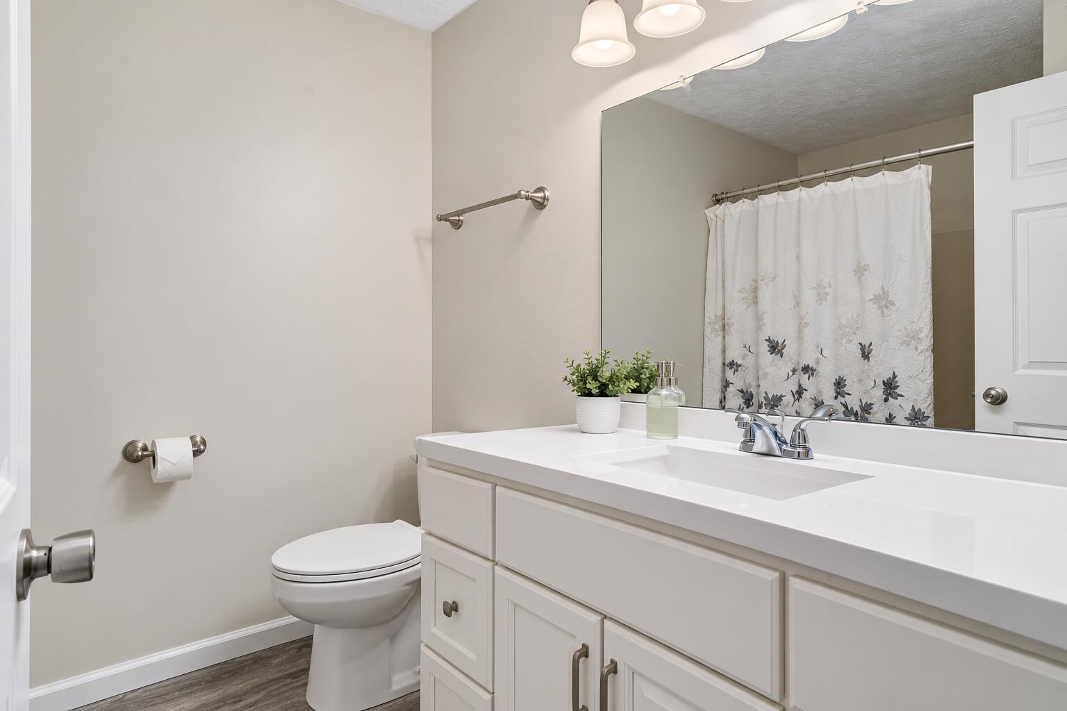 1322 Shadelawn Drive Property Photo 15