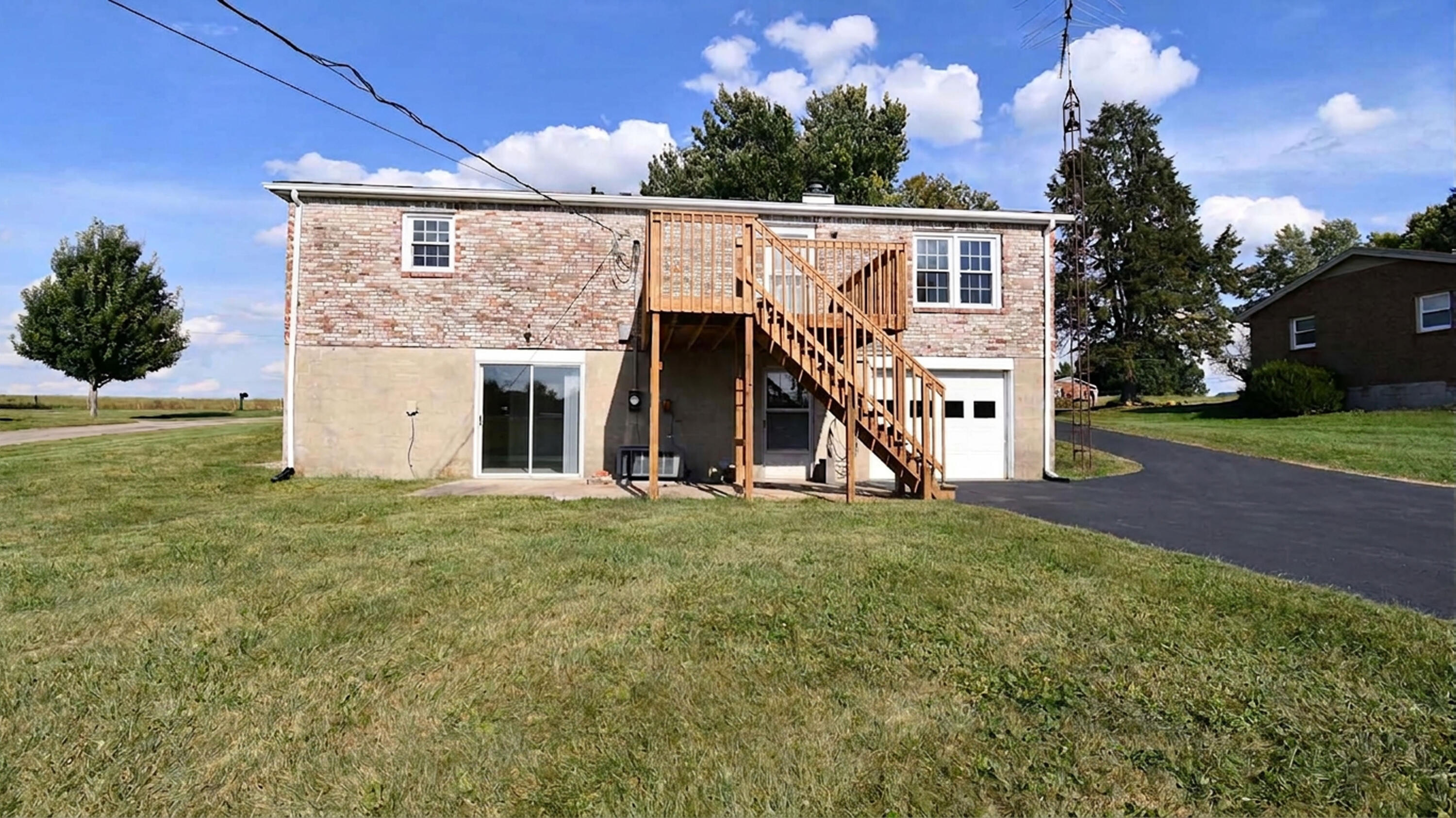 403 Wash Road Property Photo 4