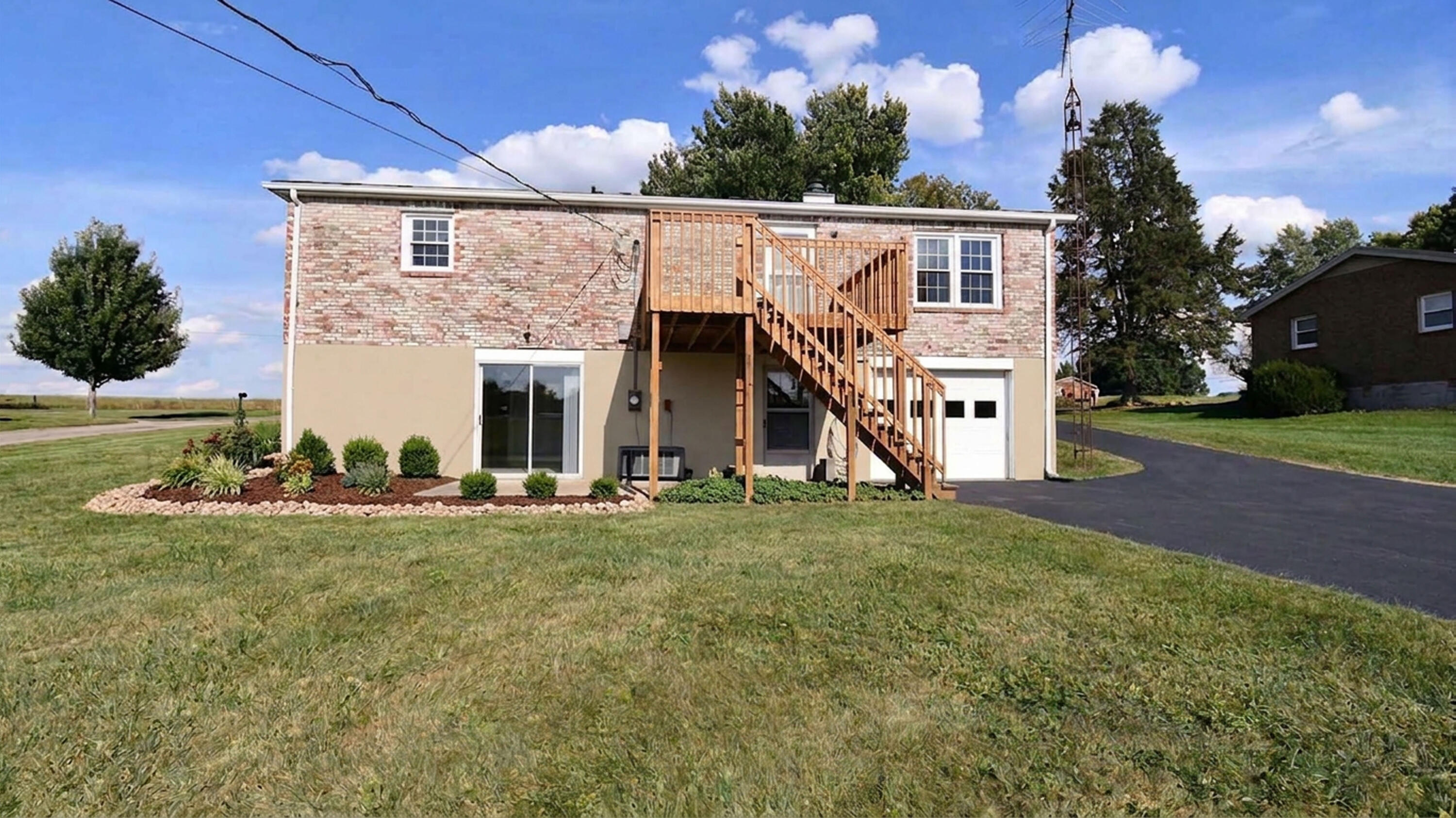 403 Wash Road Property Photo 5