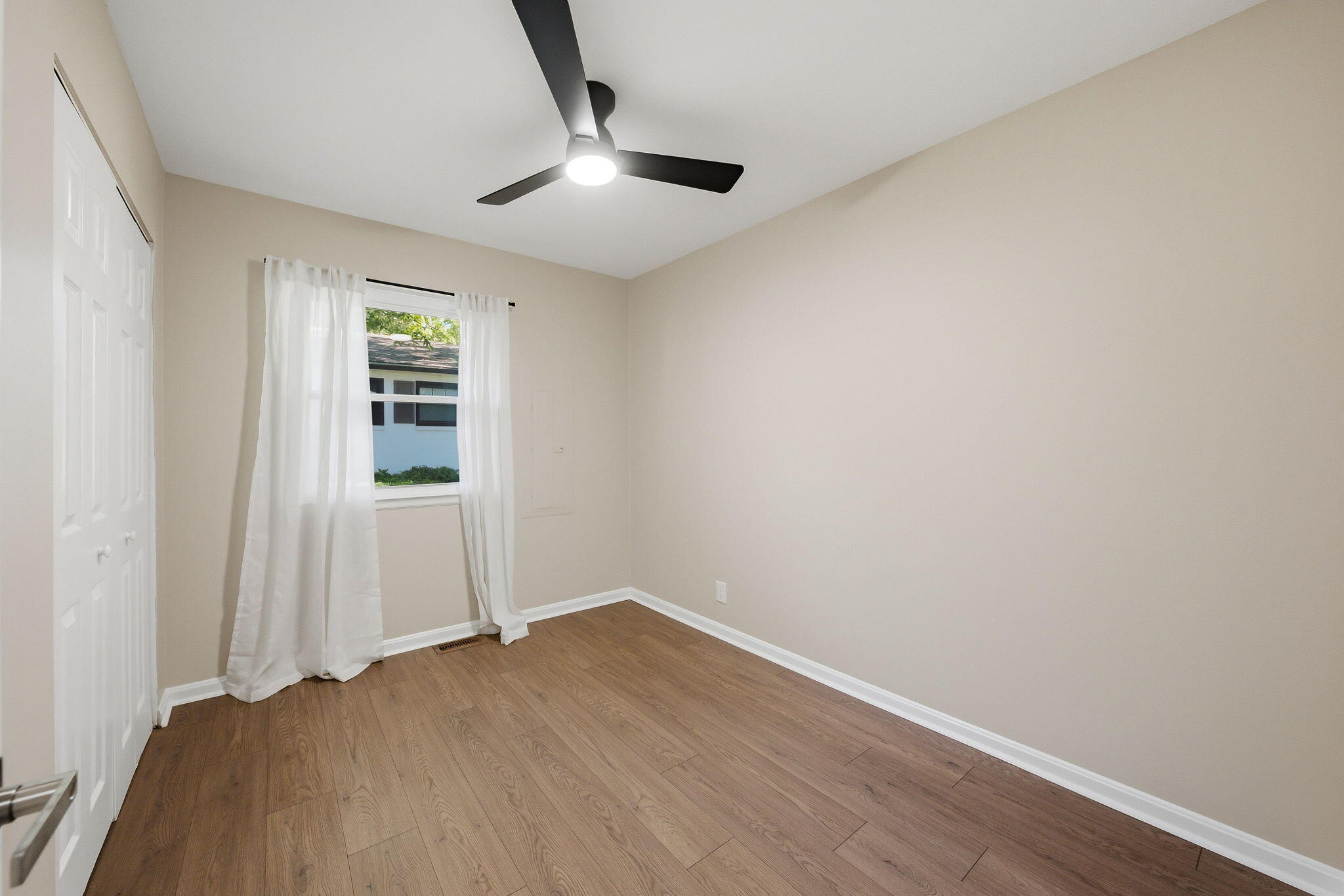 3475 Greentree Road Property Photo 26