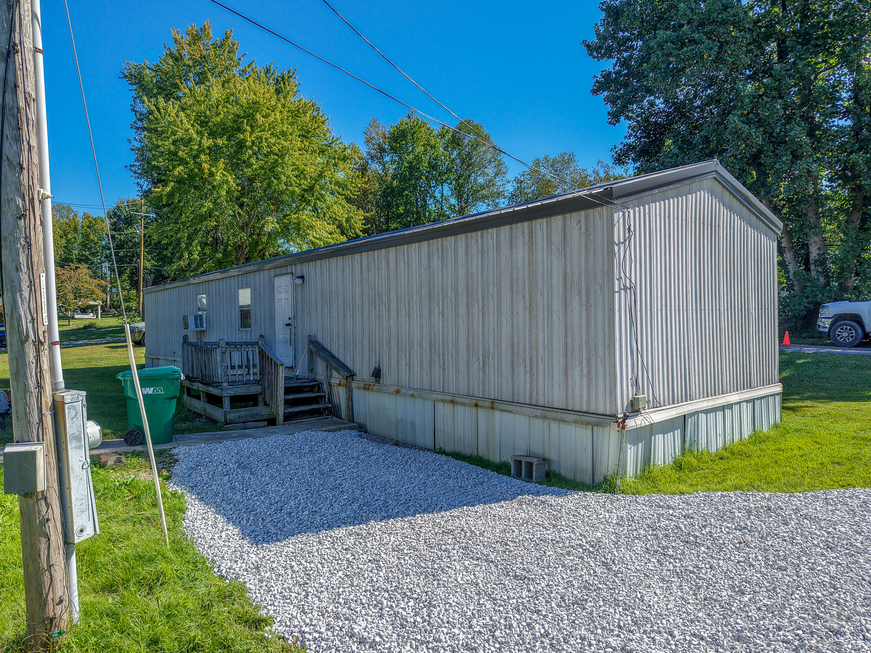 275 Ridgeway Drive Property Photo 4