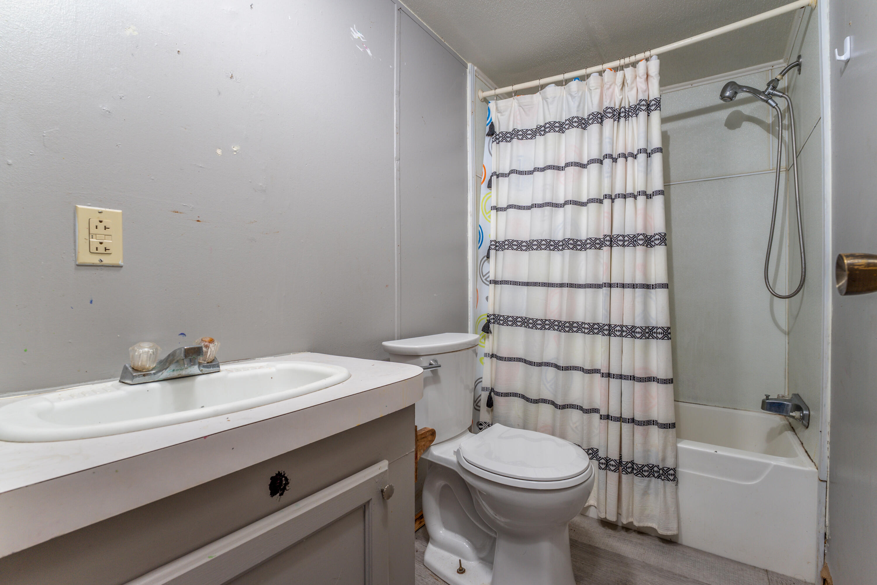 275 Ridgeway Drive Property Photo 21