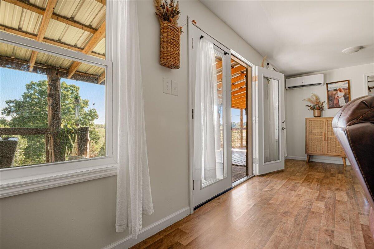 617 Hensley Road Property Photo 8