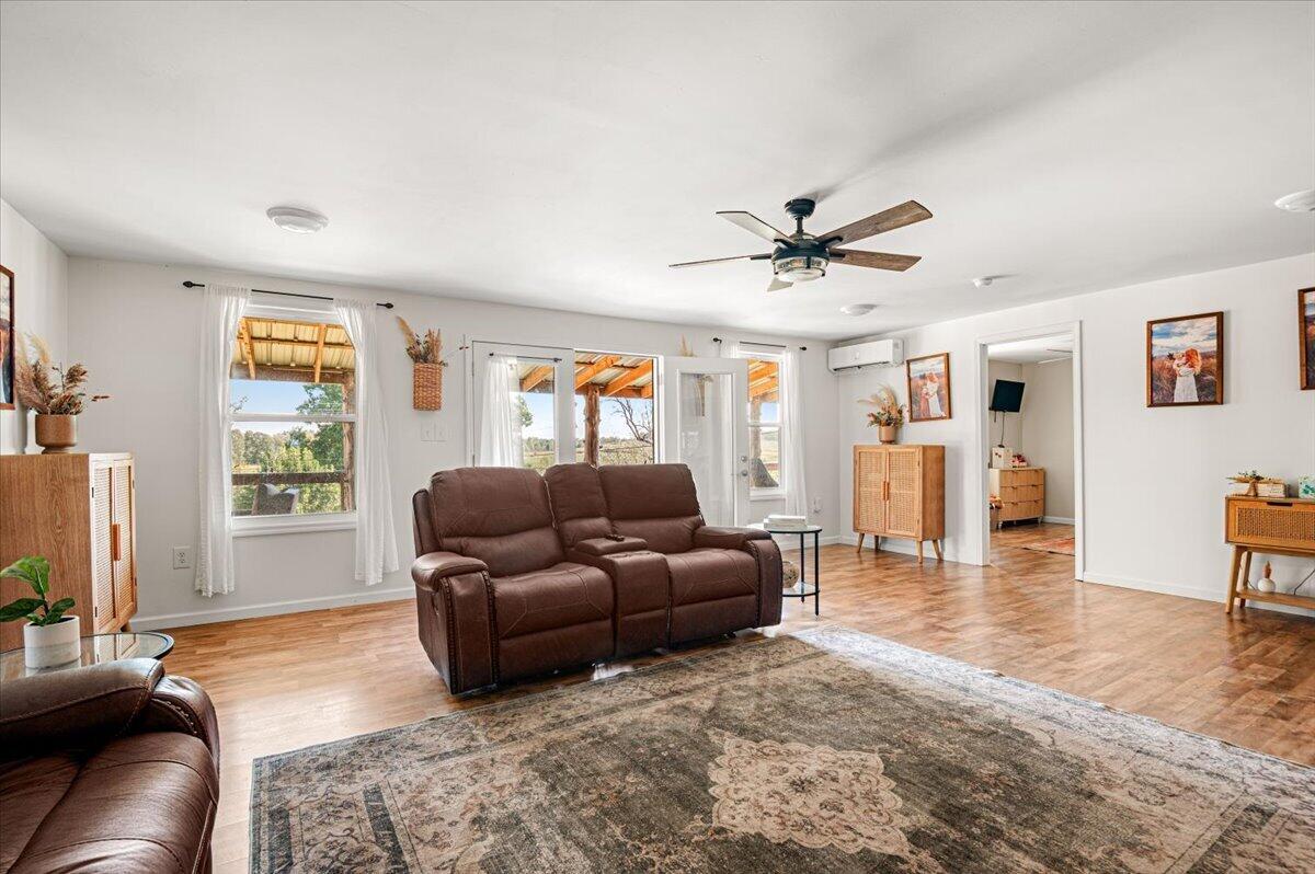 617 Hensley Road Property Photo 11