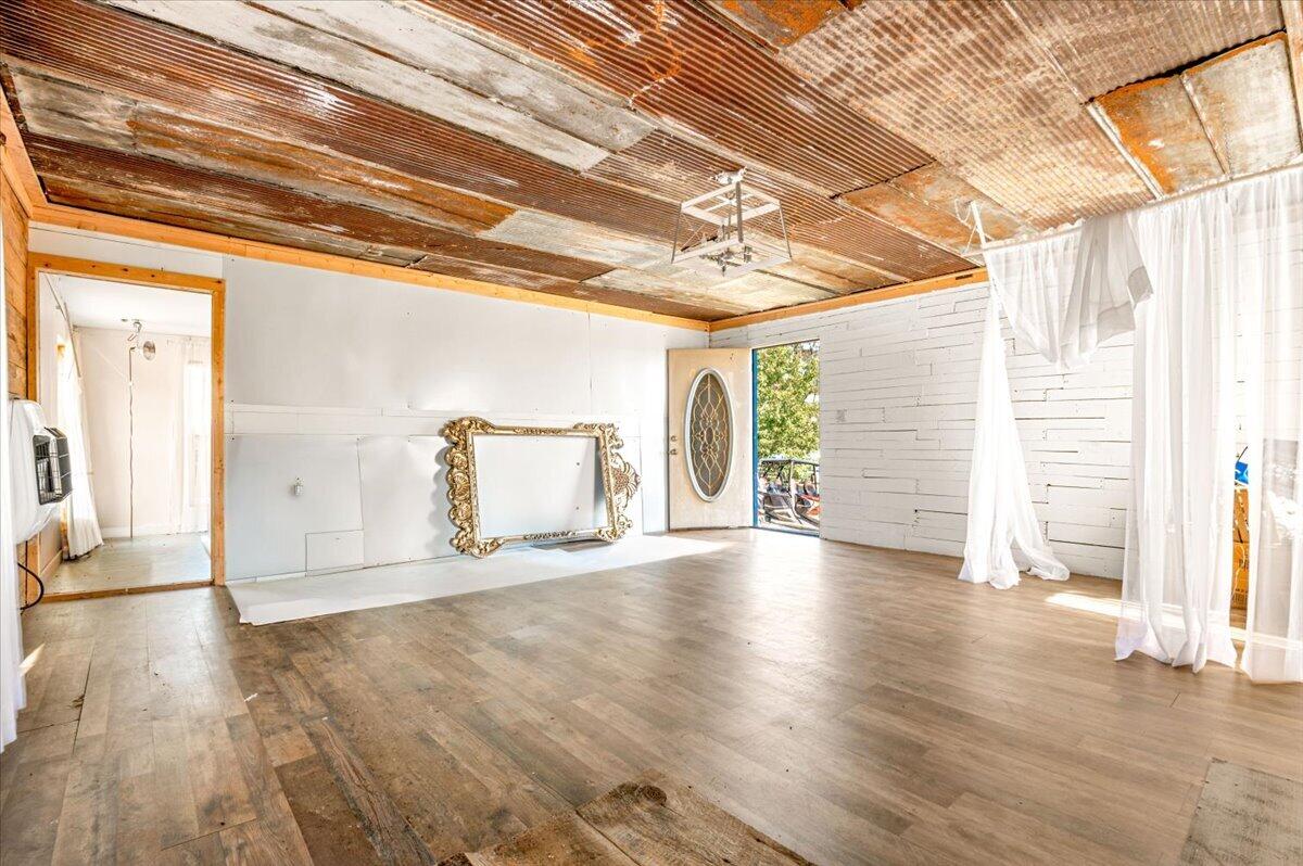 617 Hensley Road Property Photo 44