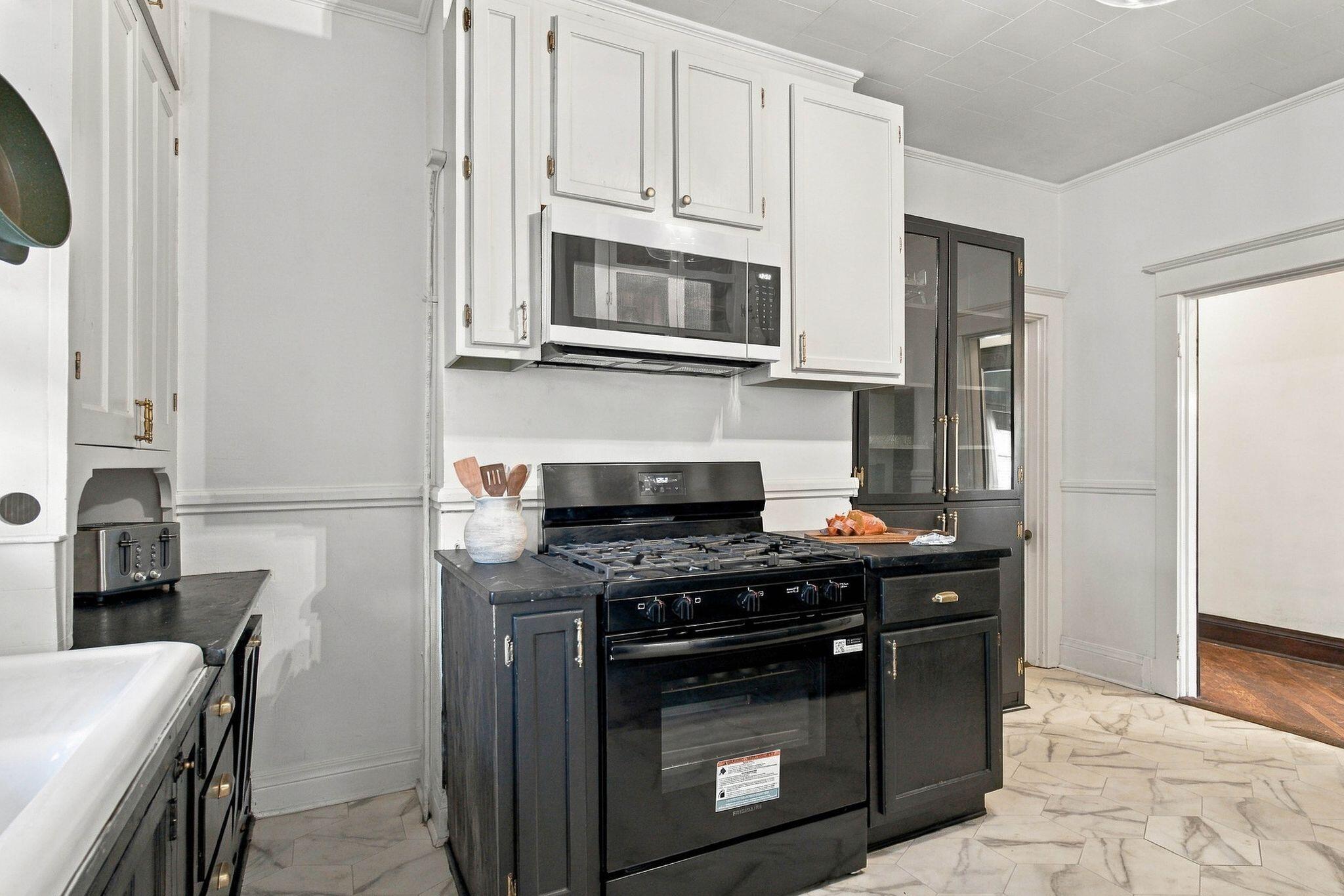 107 S Burns Avenue Property Photo 16