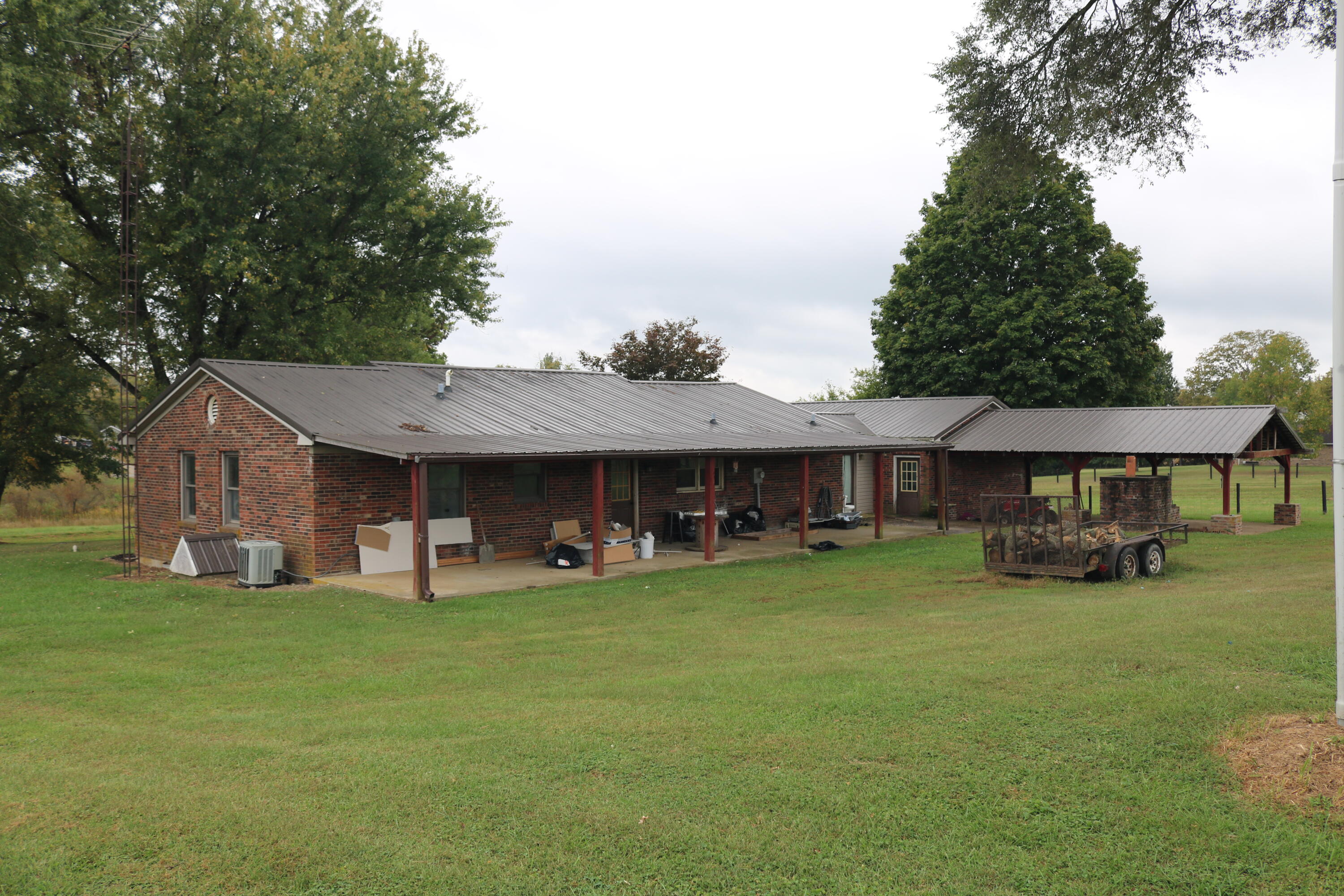 1541 Author Road Property Photo 4