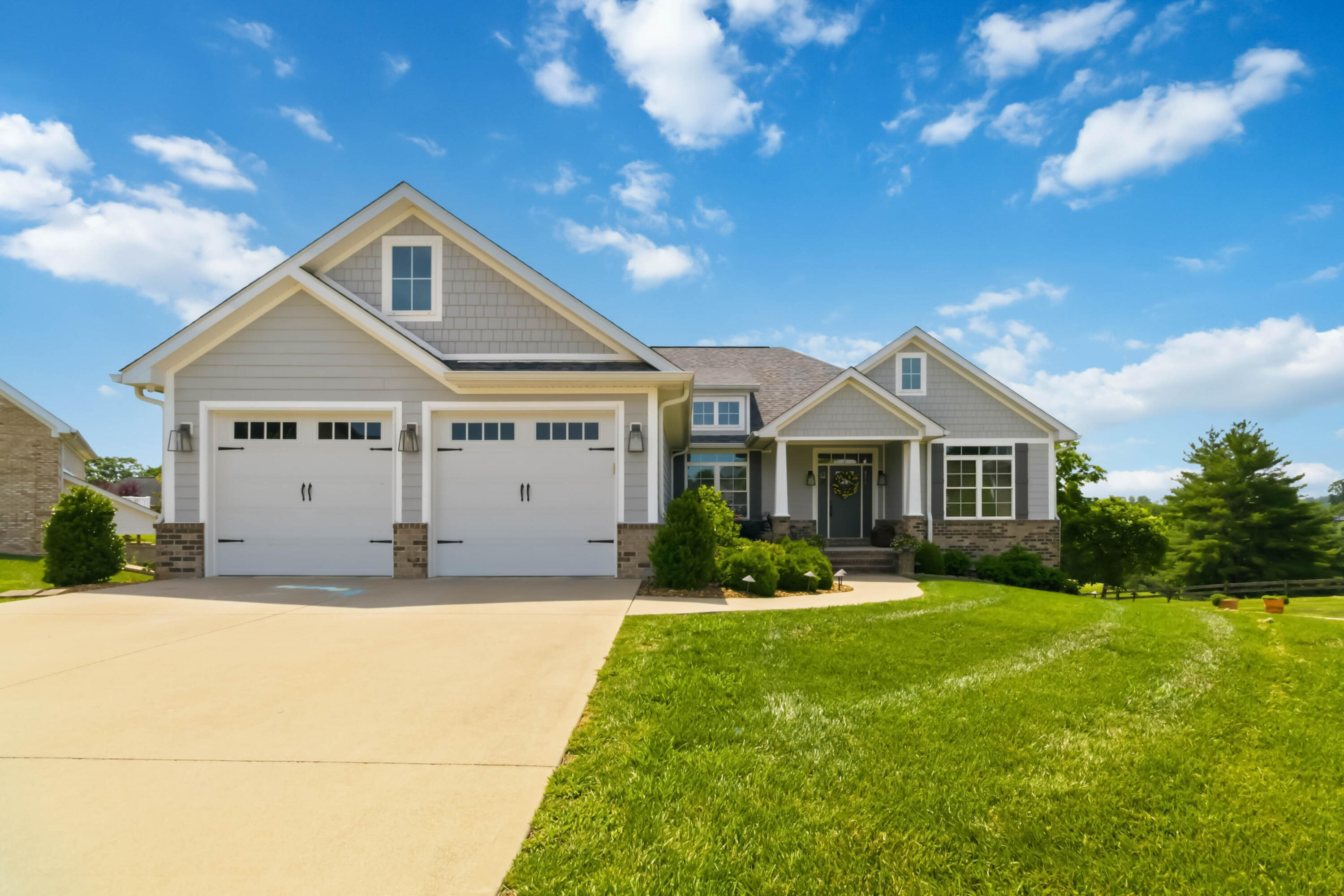 70 Lindrick Drive Property Photo 3