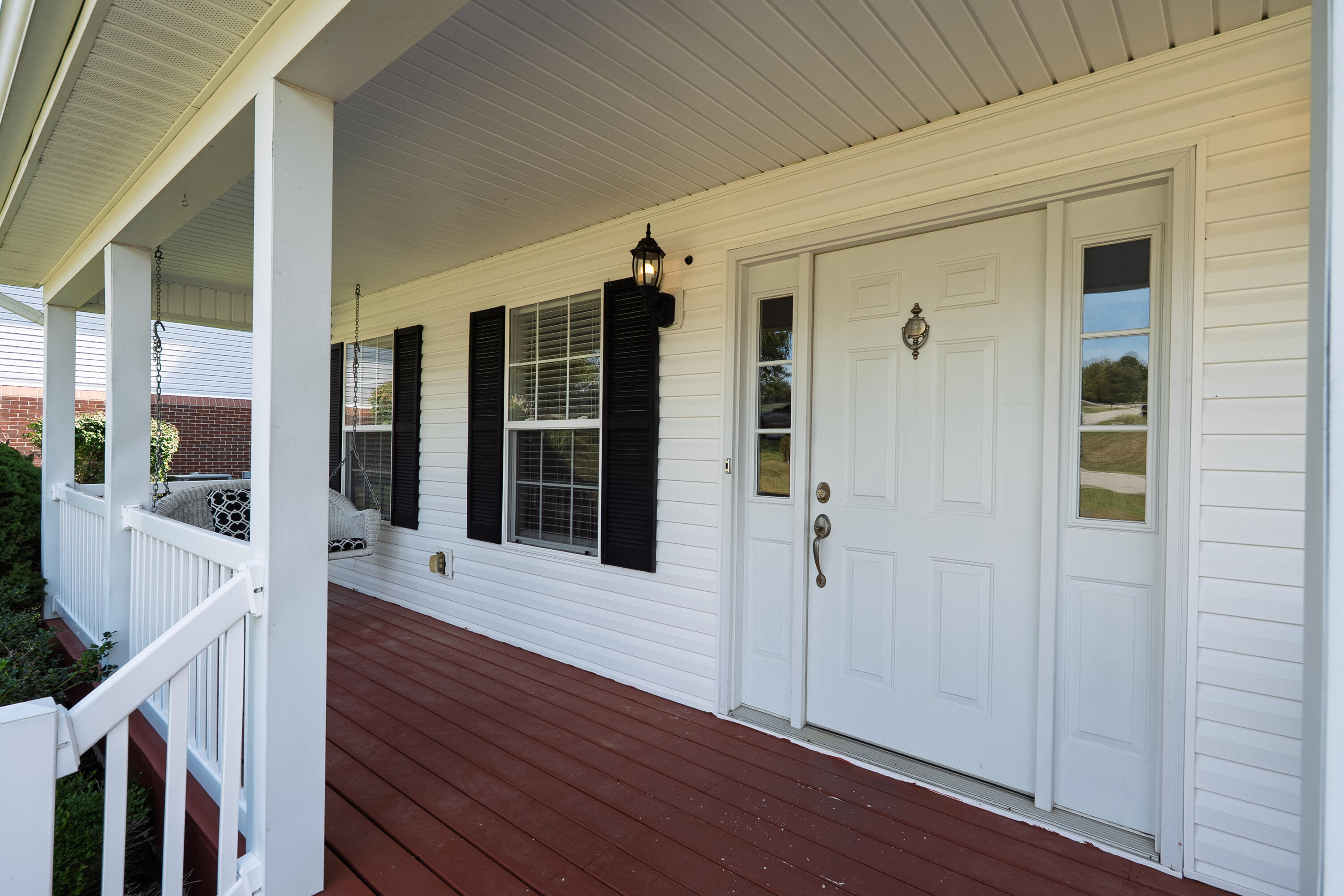 100 Eagle Bend Drive Property Photo 4