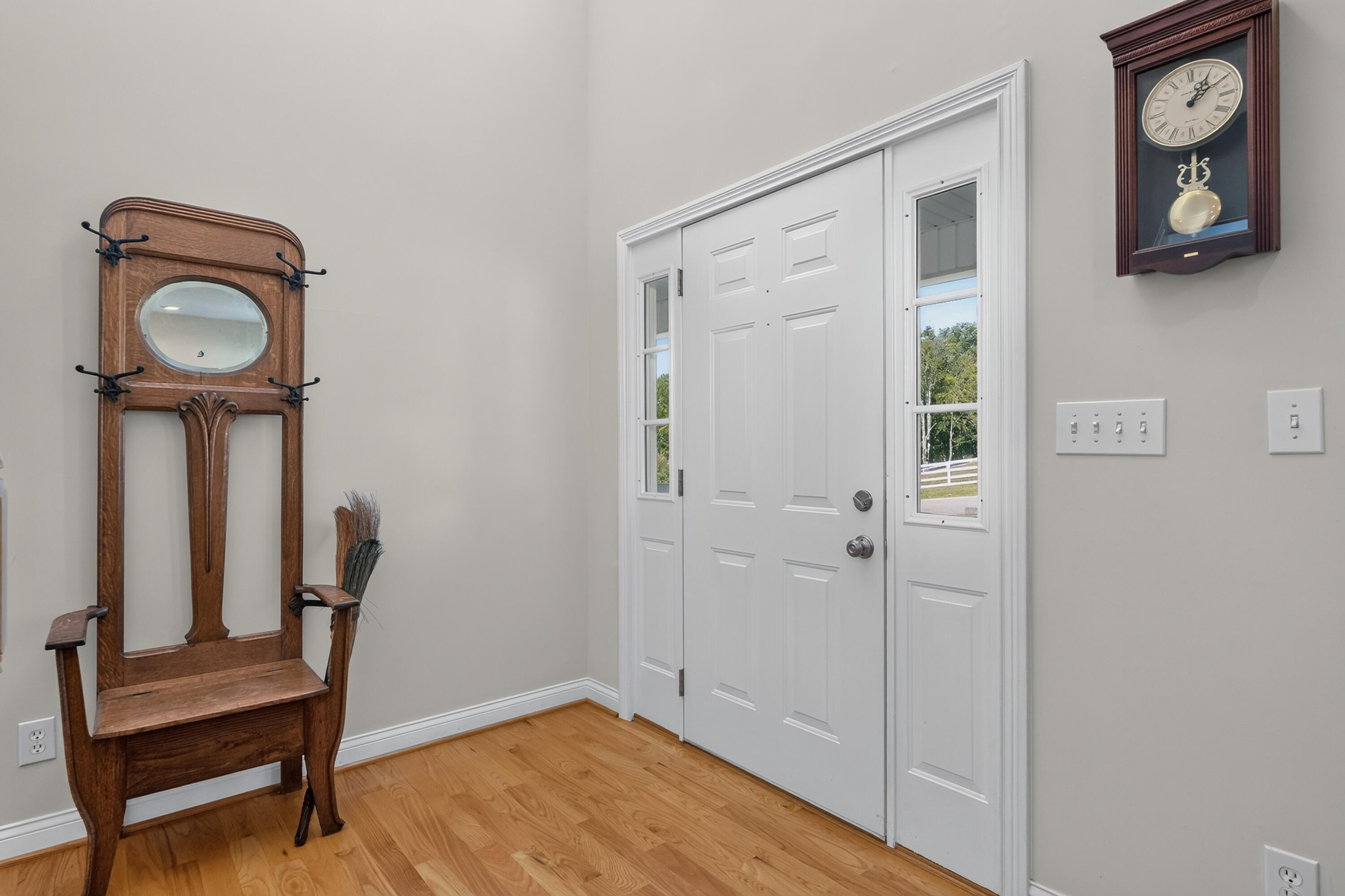 100 Eagle Bend Drive Property Photo 23