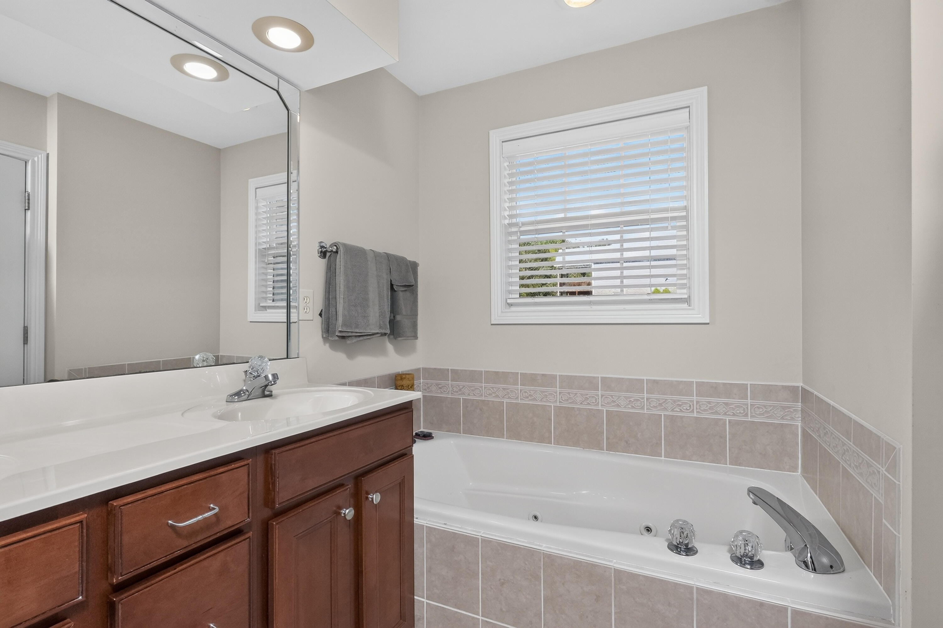 100 Eagle Bend Drive Property Photo 37