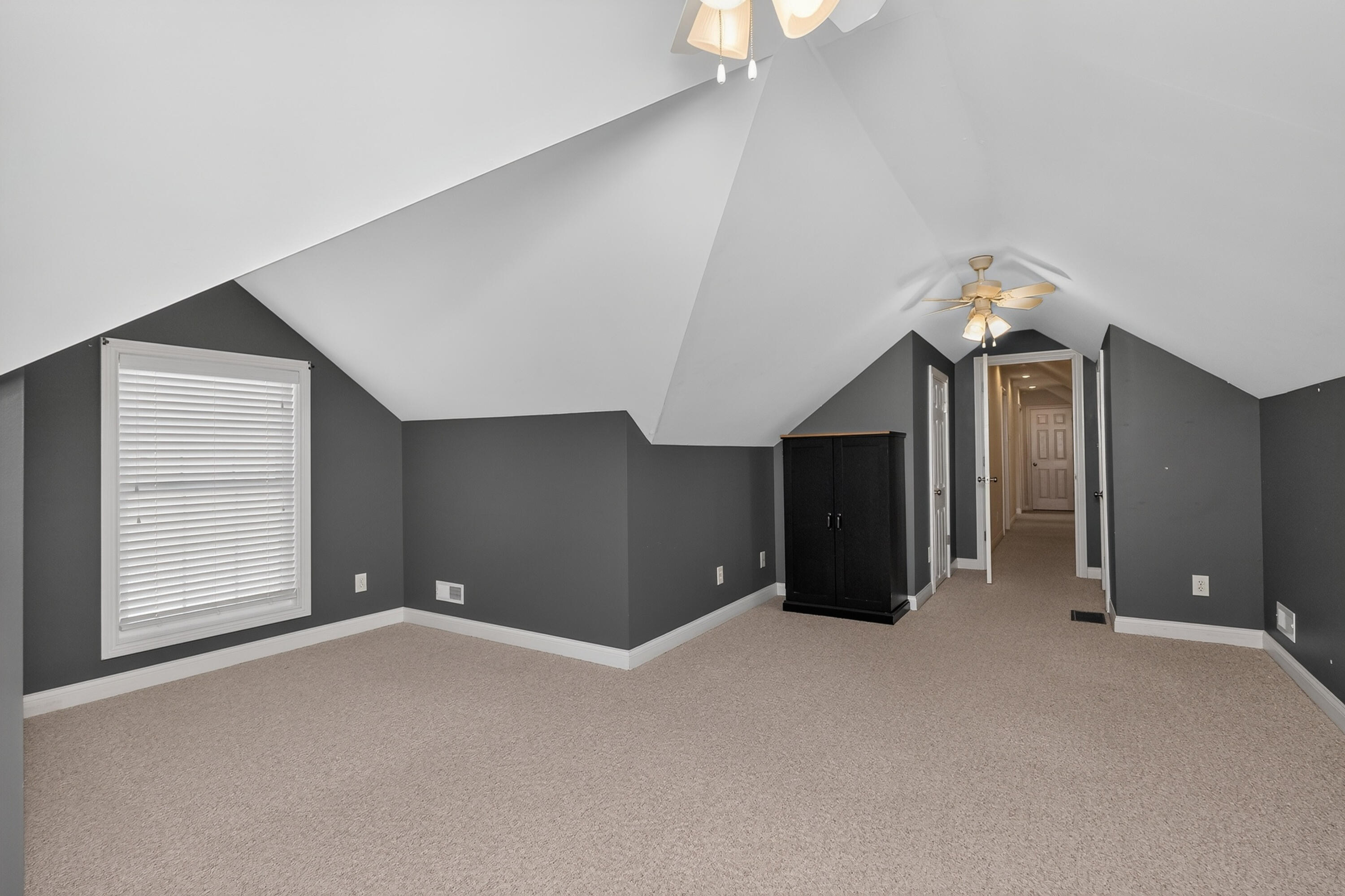 100 Eagle Bend Drive Property Photo 47