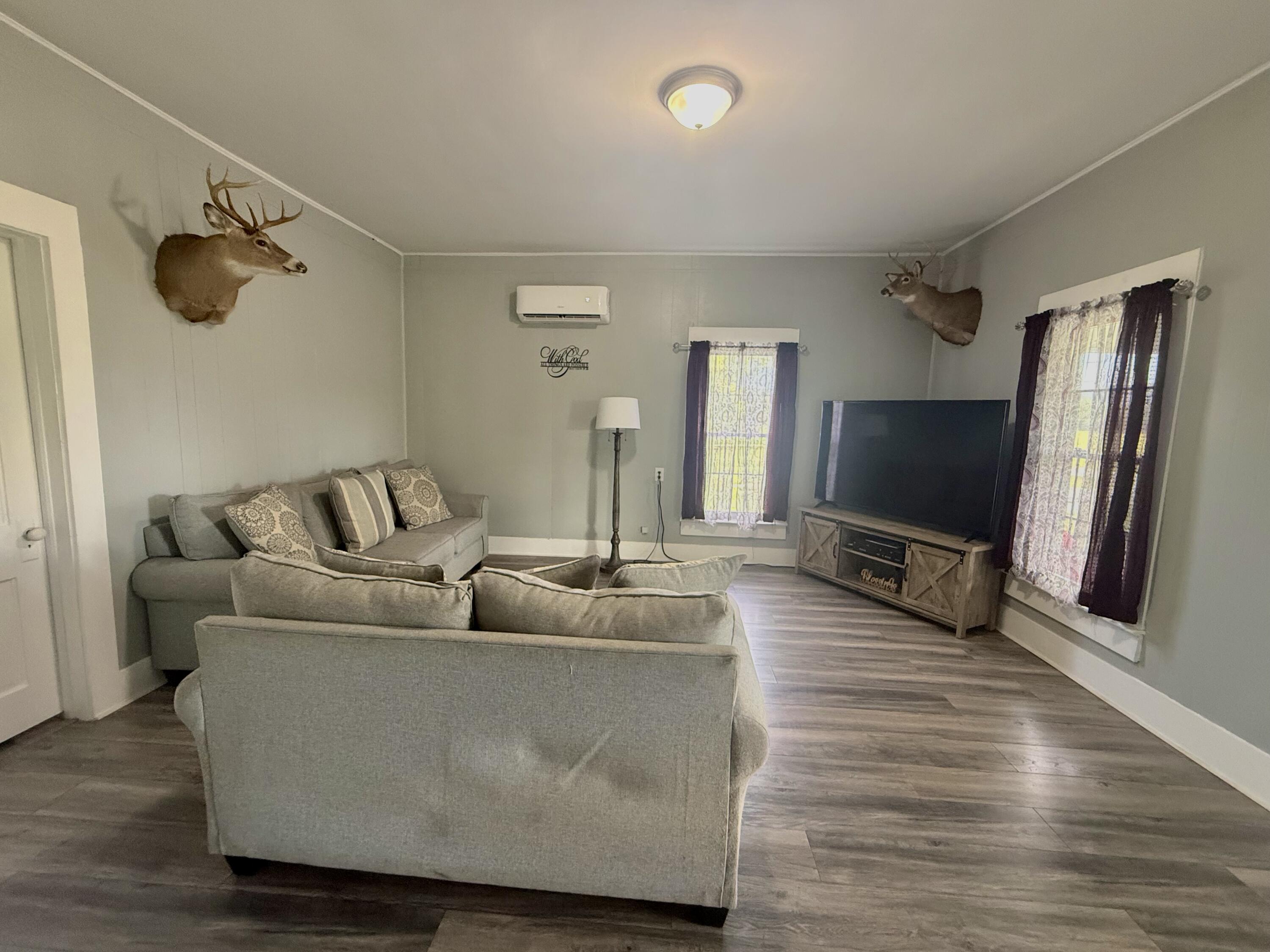 1221 Elihu Cabin Hollow Road Property Photo 4