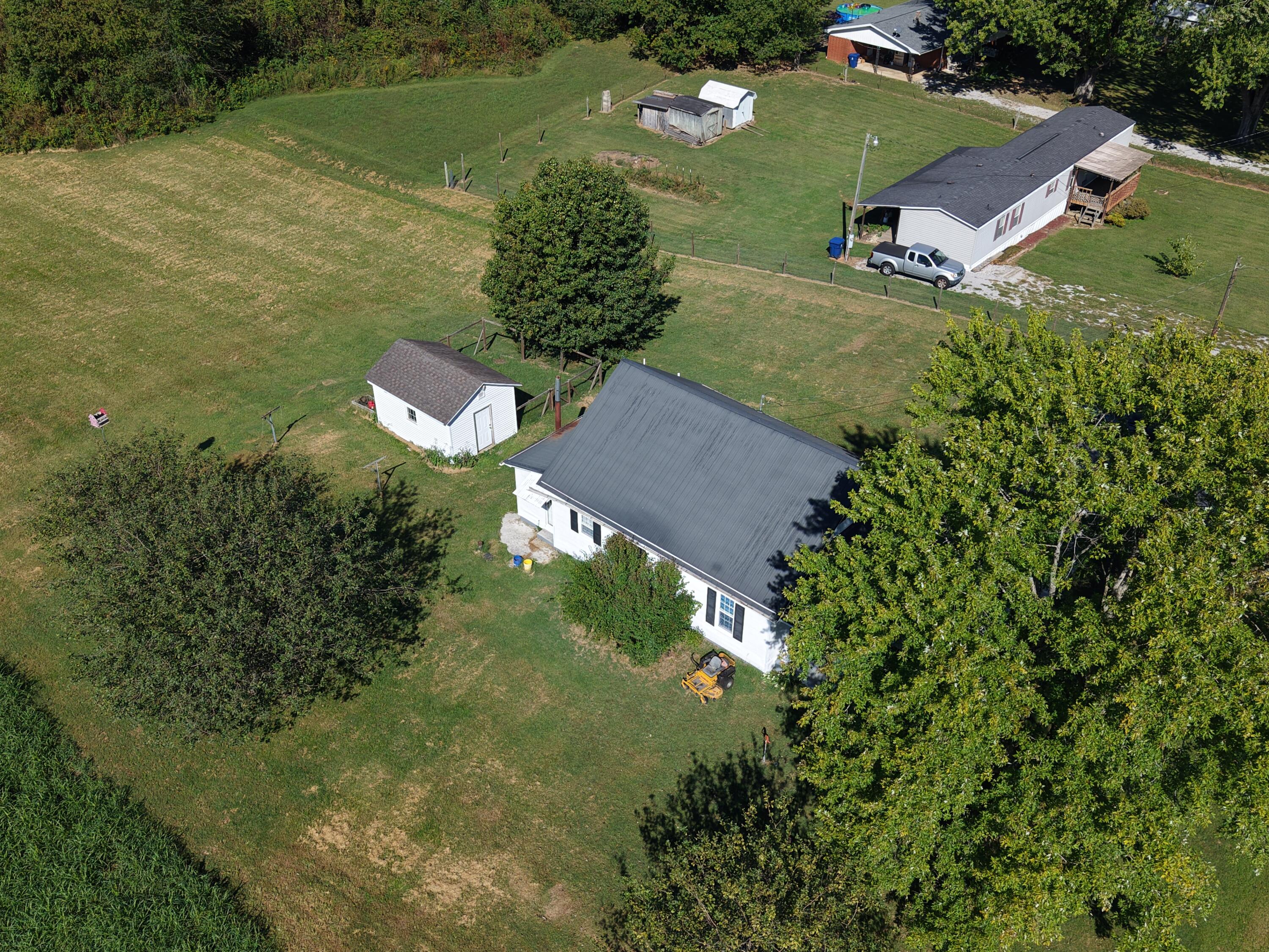1221 Elihu Cabin Hollow Road Property Photo 14