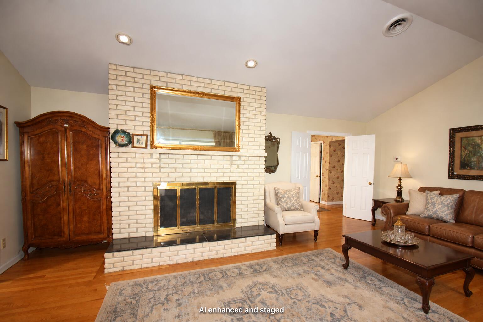 201 W Bolton Drive Property Photo 14