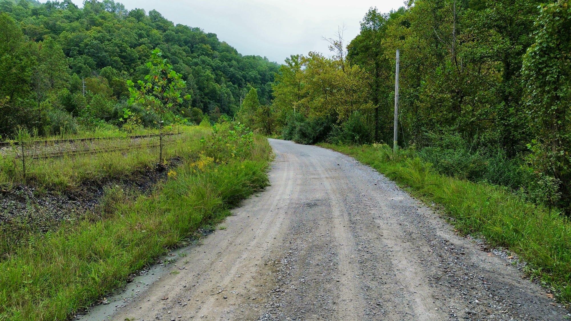 9074 Middle Fork Wolf Creek Road Property Photo 41