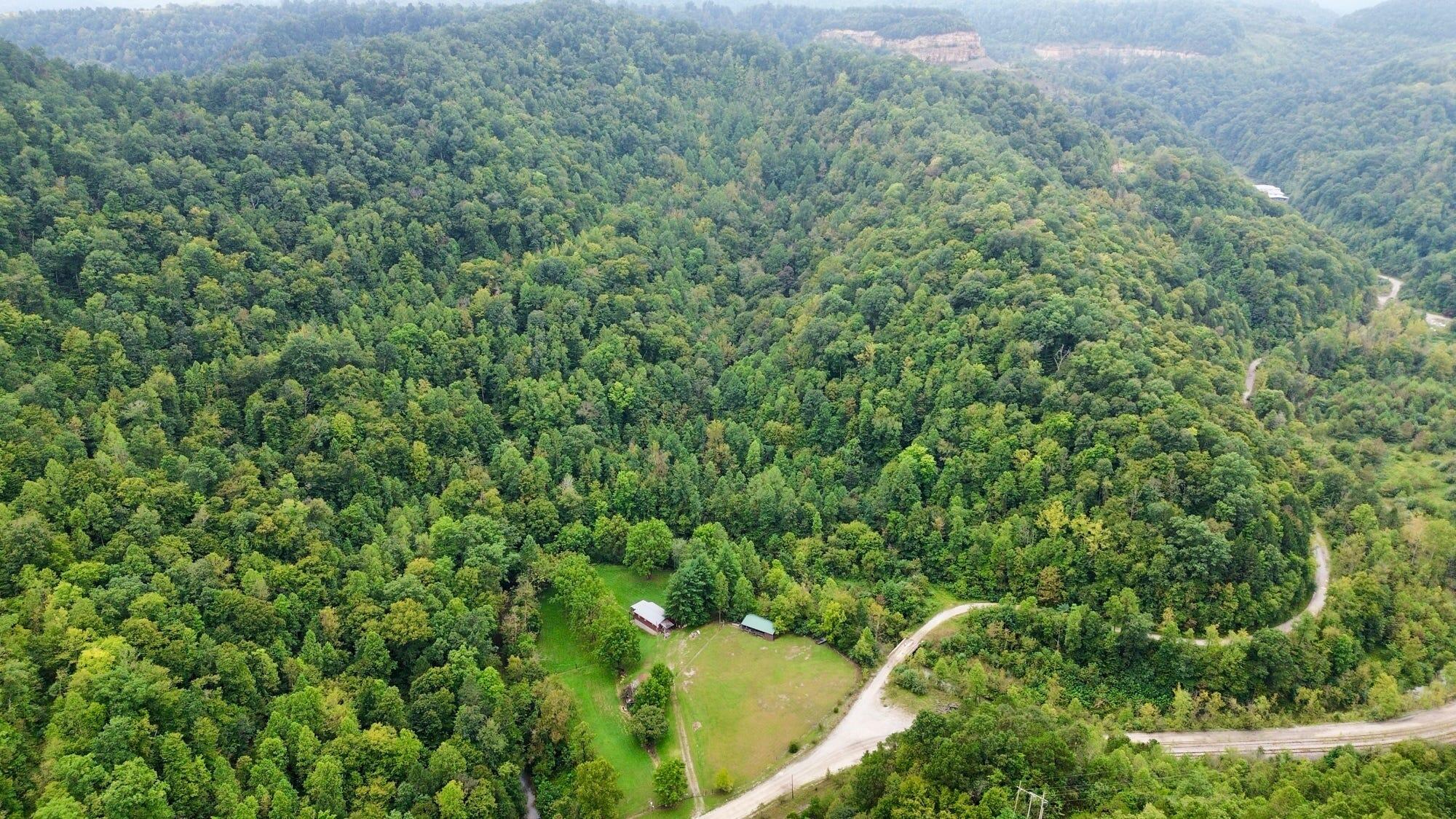 9074 Middle Fork Wolf Creek Road Property Photo 59