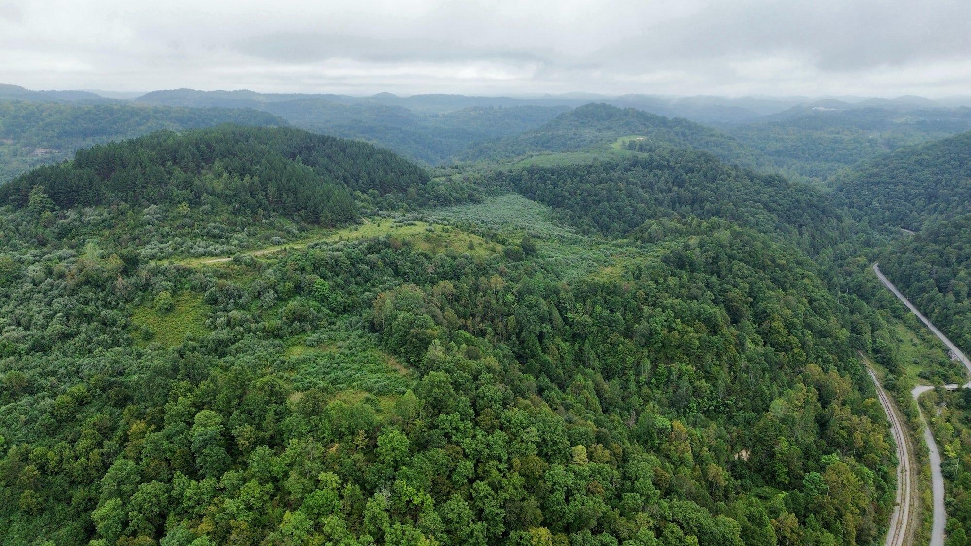 9074 Middle Fork Wolf Creek Road Property Photo 38