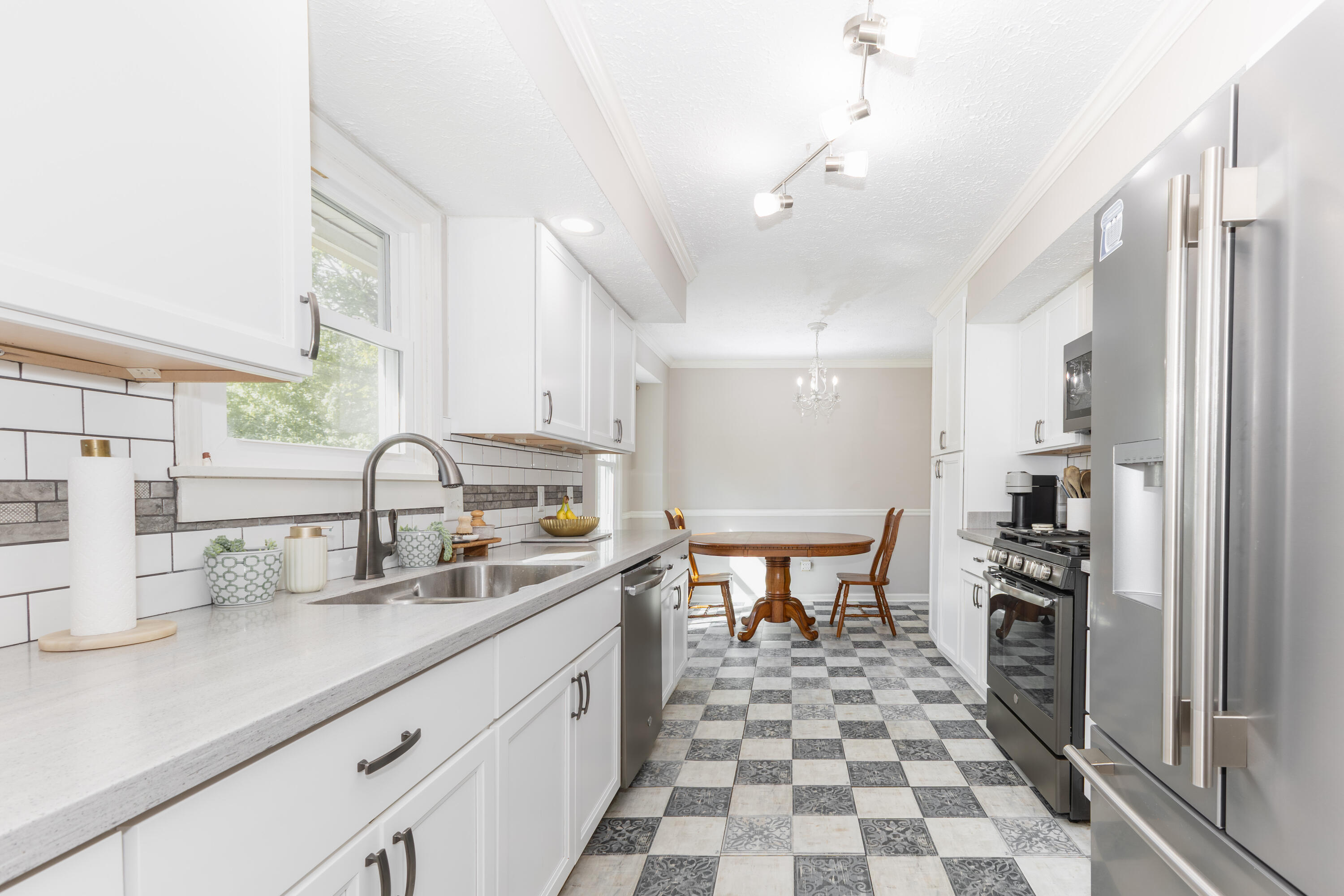 4435 Maywood Drive Property Photo 33