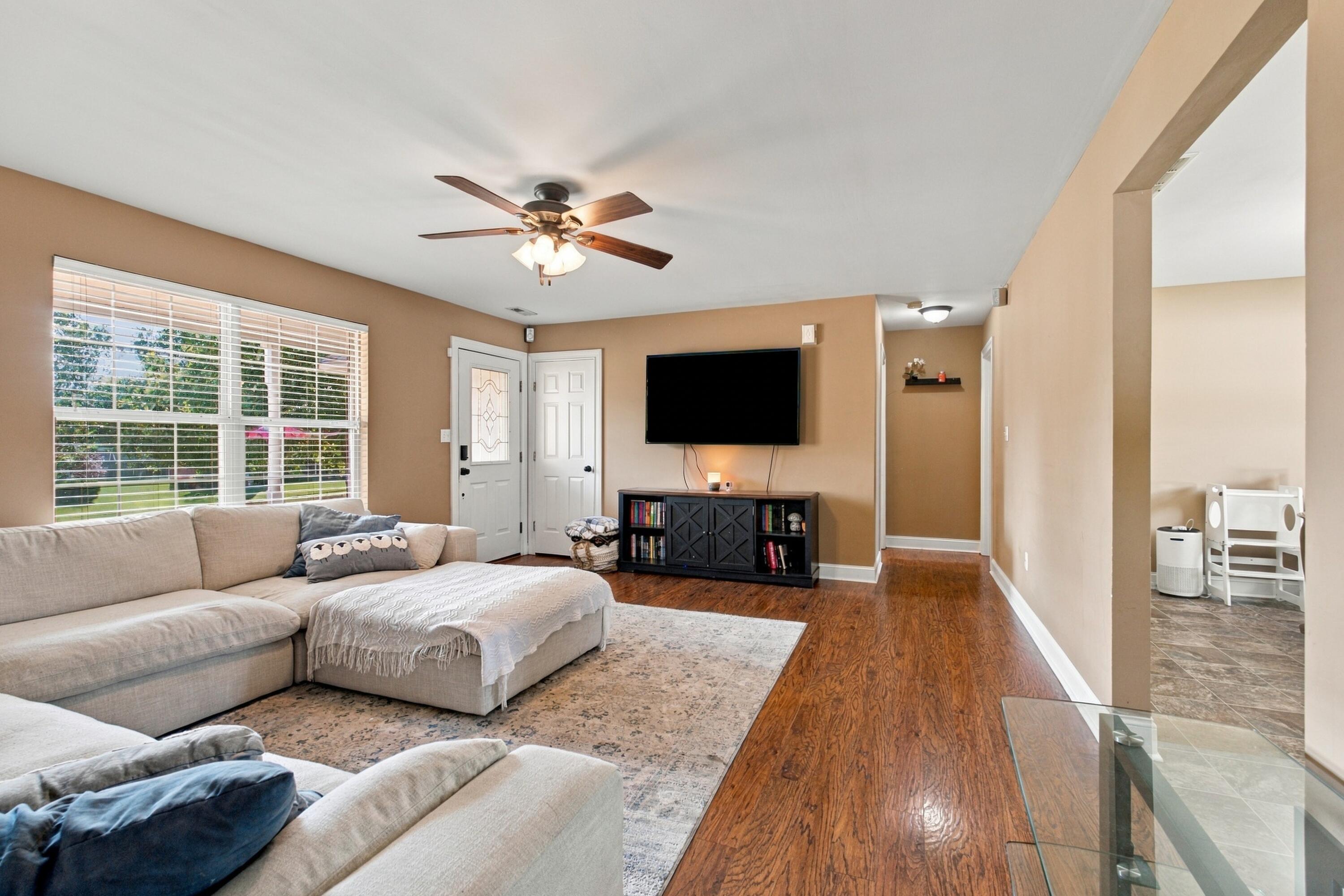 341 Palomino Drive Property Photo 8
