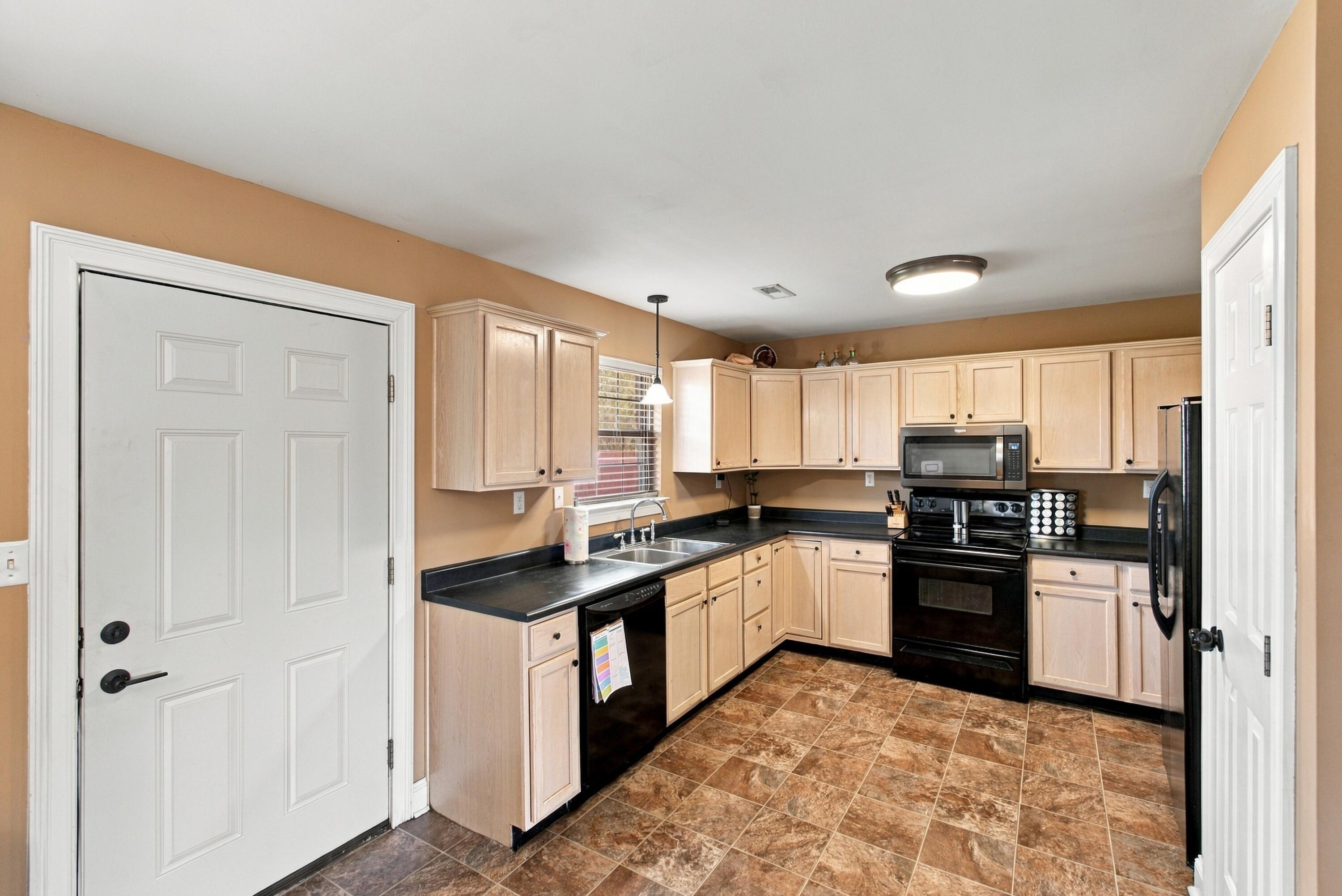 341 Palomino Drive Property Photo 13