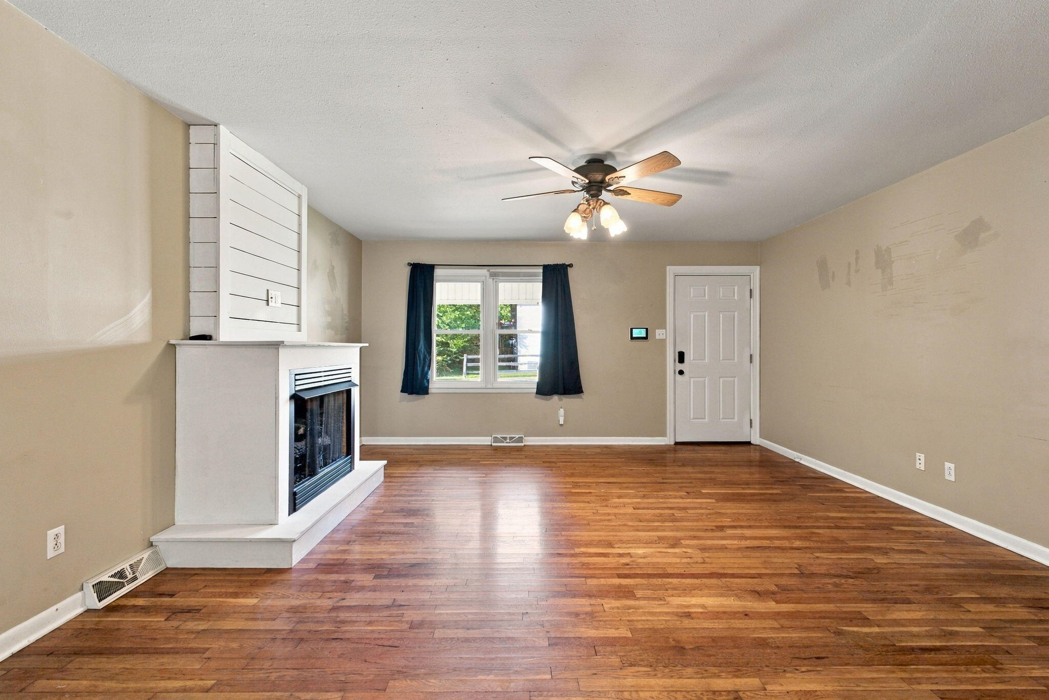 106 Dinsmore Street Property Photo 8