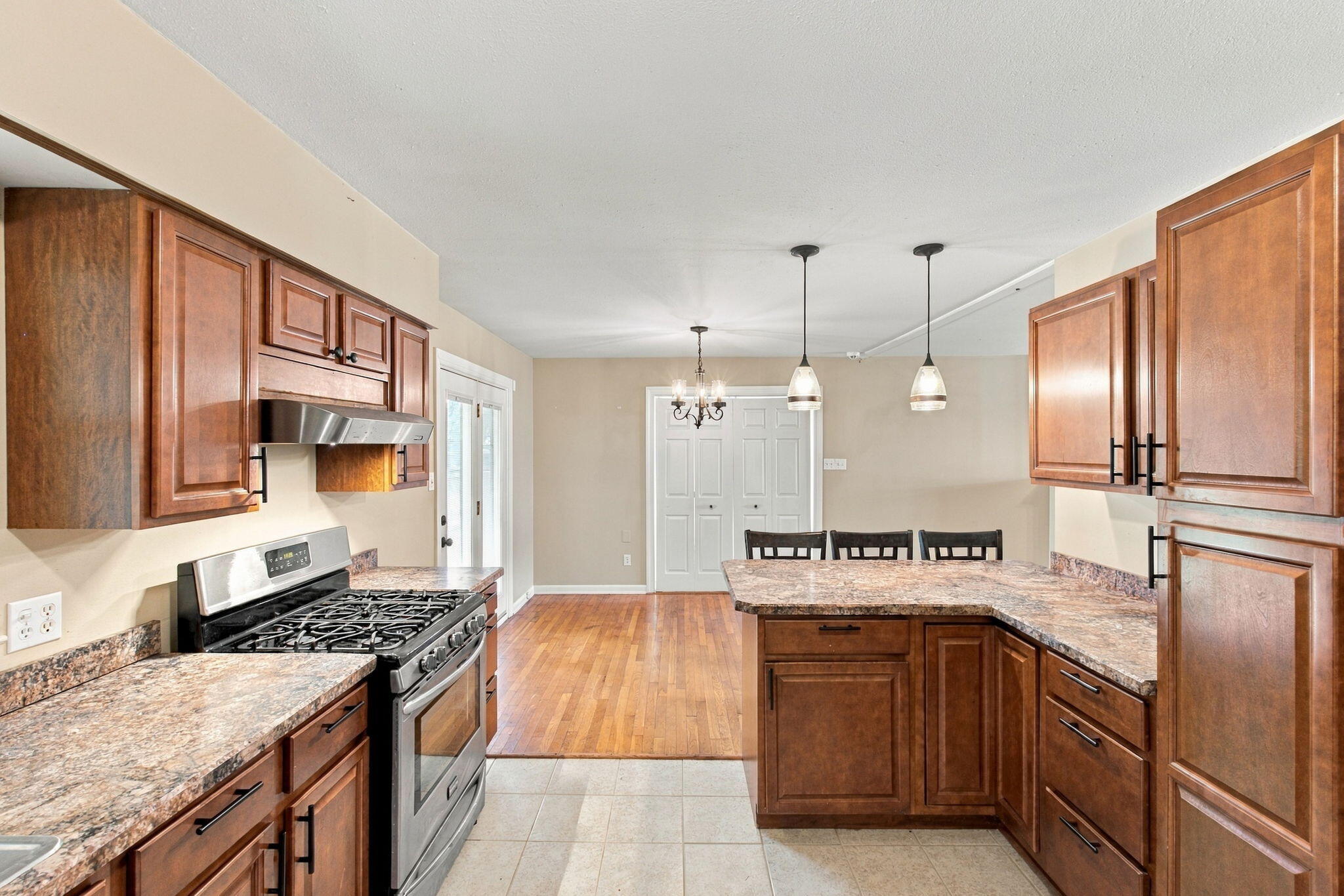 106 Dinsmore Street Property Photo 15