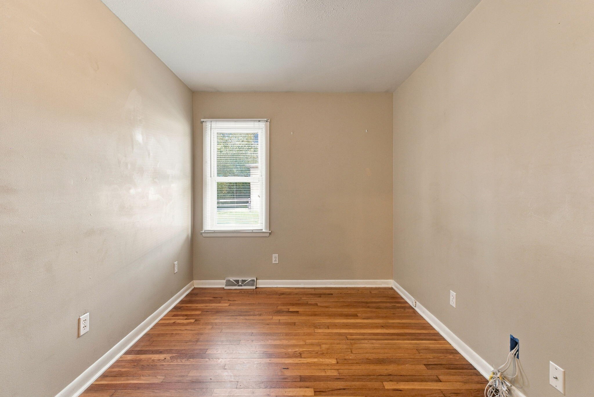 106 Dinsmore Street Property Photo 17