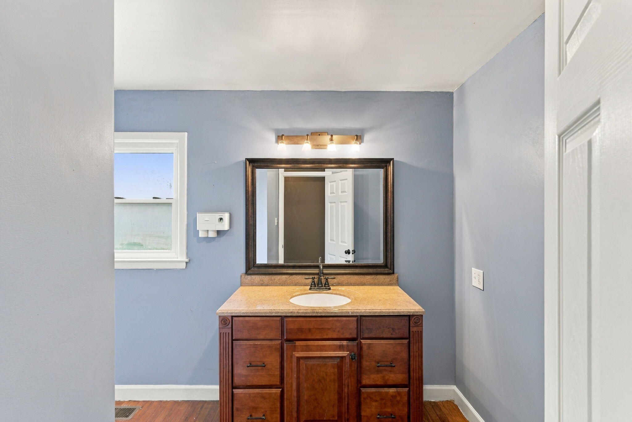 106 Dinsmore Street Property Photo 20