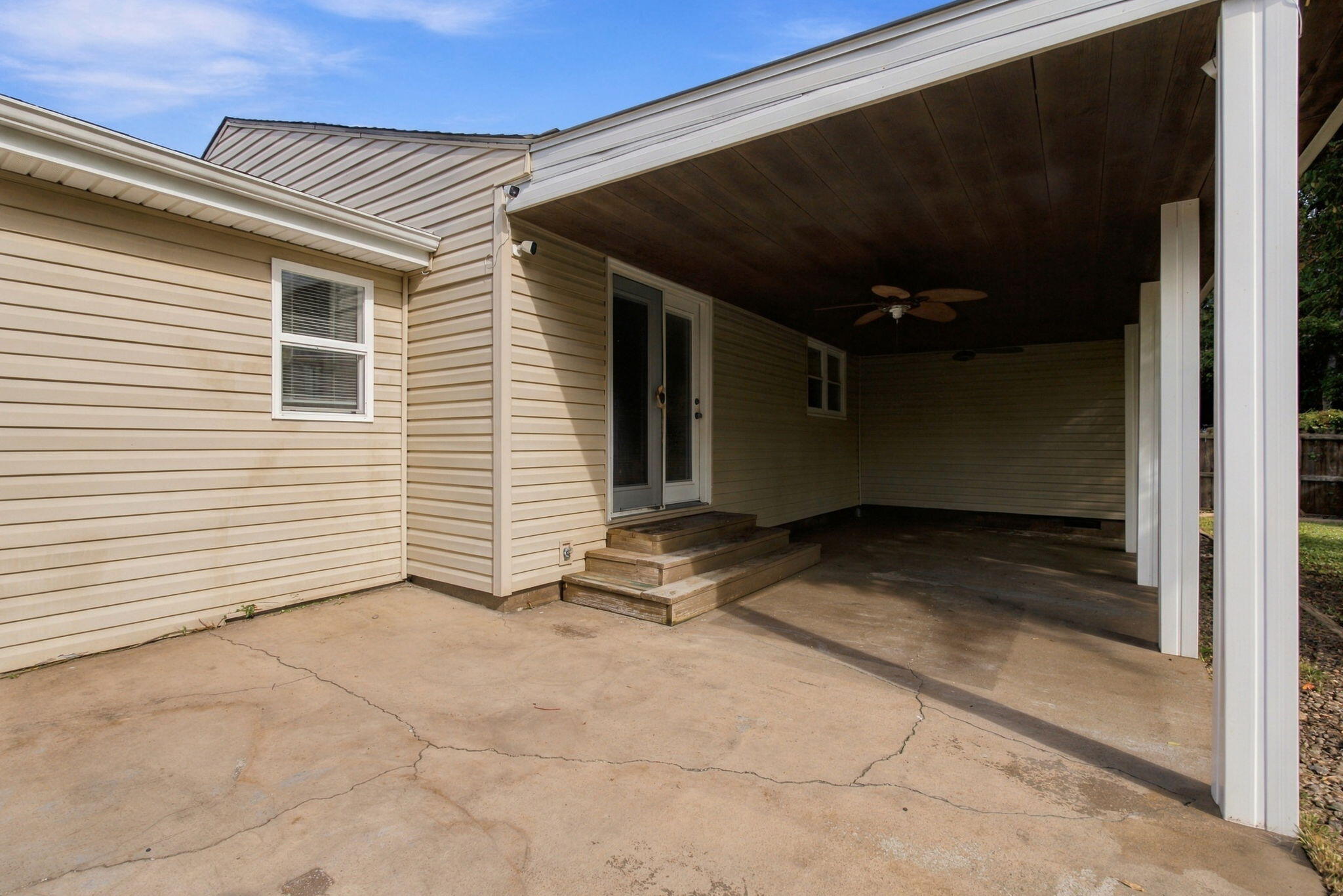 106 Dinsmore Street Property Photo 32